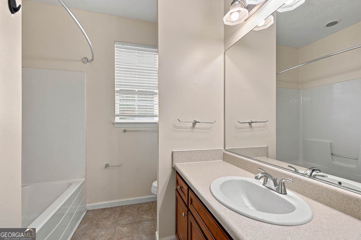 3 bedroom, 2 bathroom, 2,075 sq ft single family residence under contract at 148 Drayton Circle, Brunswick, GA 31525 — photo 10