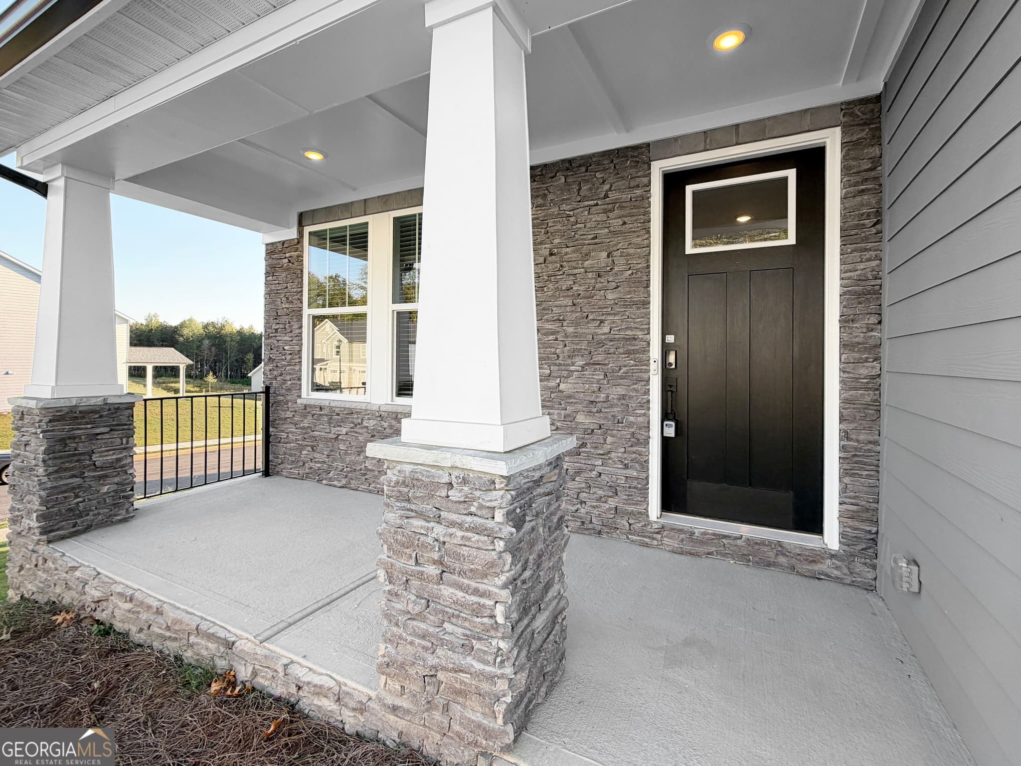 4 bedroom, 3.5 bathroom, 3,000 sq ft single family residence for rent at 5916 Cabernet Lane, Braselton, GA 30517 for $3,300 a month — photo 2