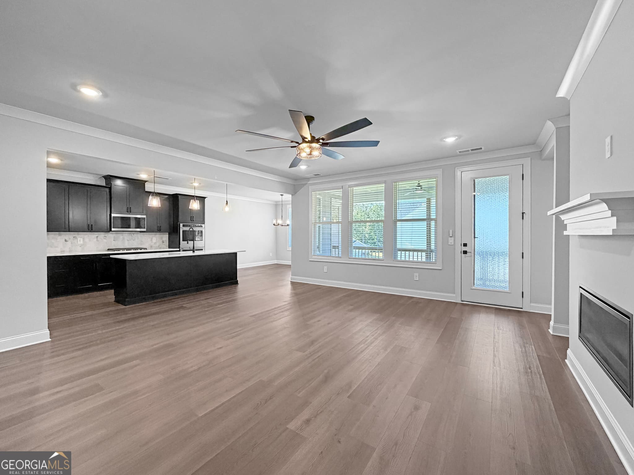 4 bedroom, 3.5 bathroom, 3,000 sq ft single family residence for rent at 5916 Cabernet Lane, Braselton, GA 30517 for $3,300 a month — photo 7