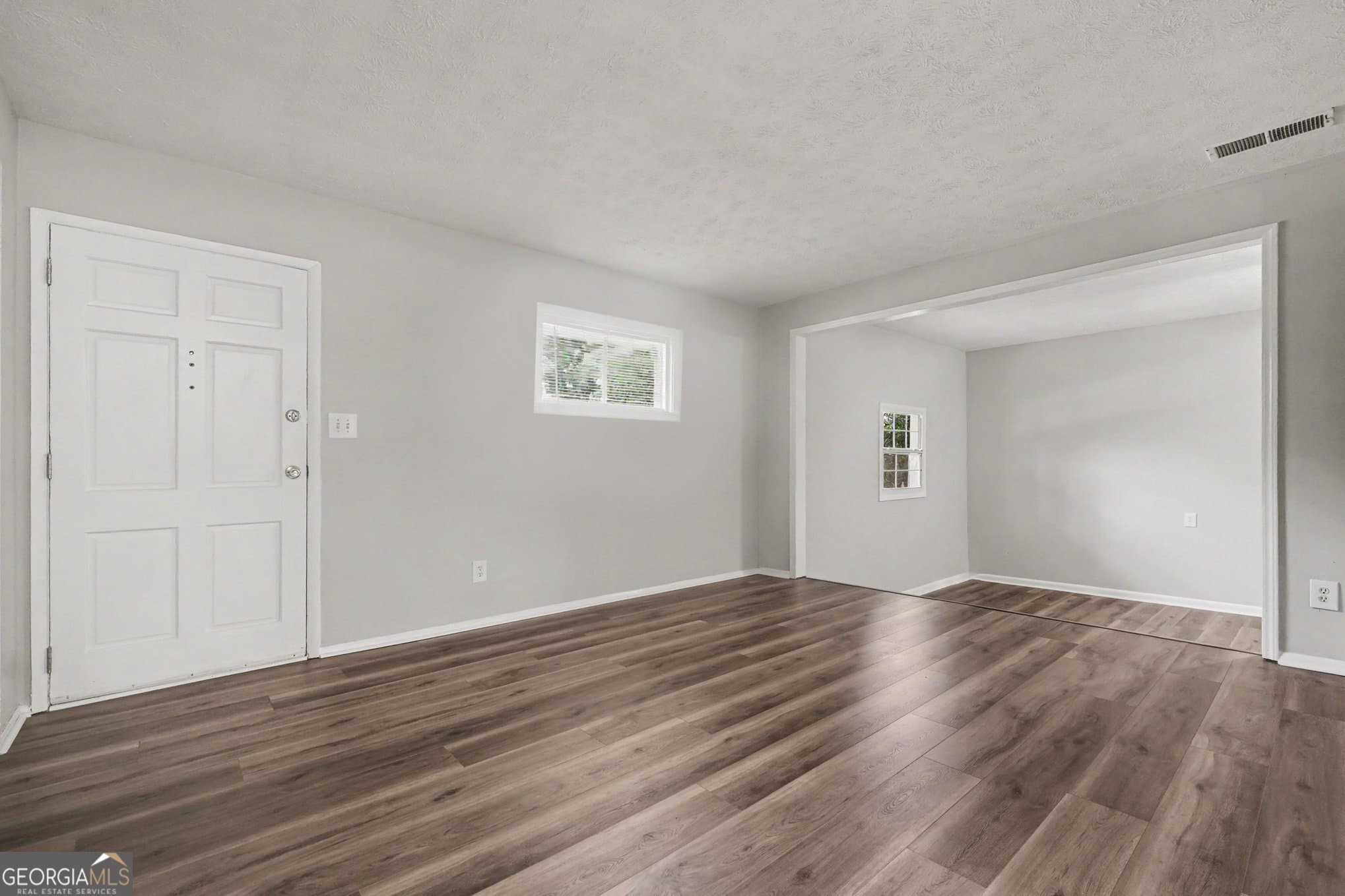 3 bedroom, 2 bathroom, 1,314 sq ft single family residence for rent at 1315 Pineglen Drive, Riverdale, GA 30296 for $1,850 a month — photo 3