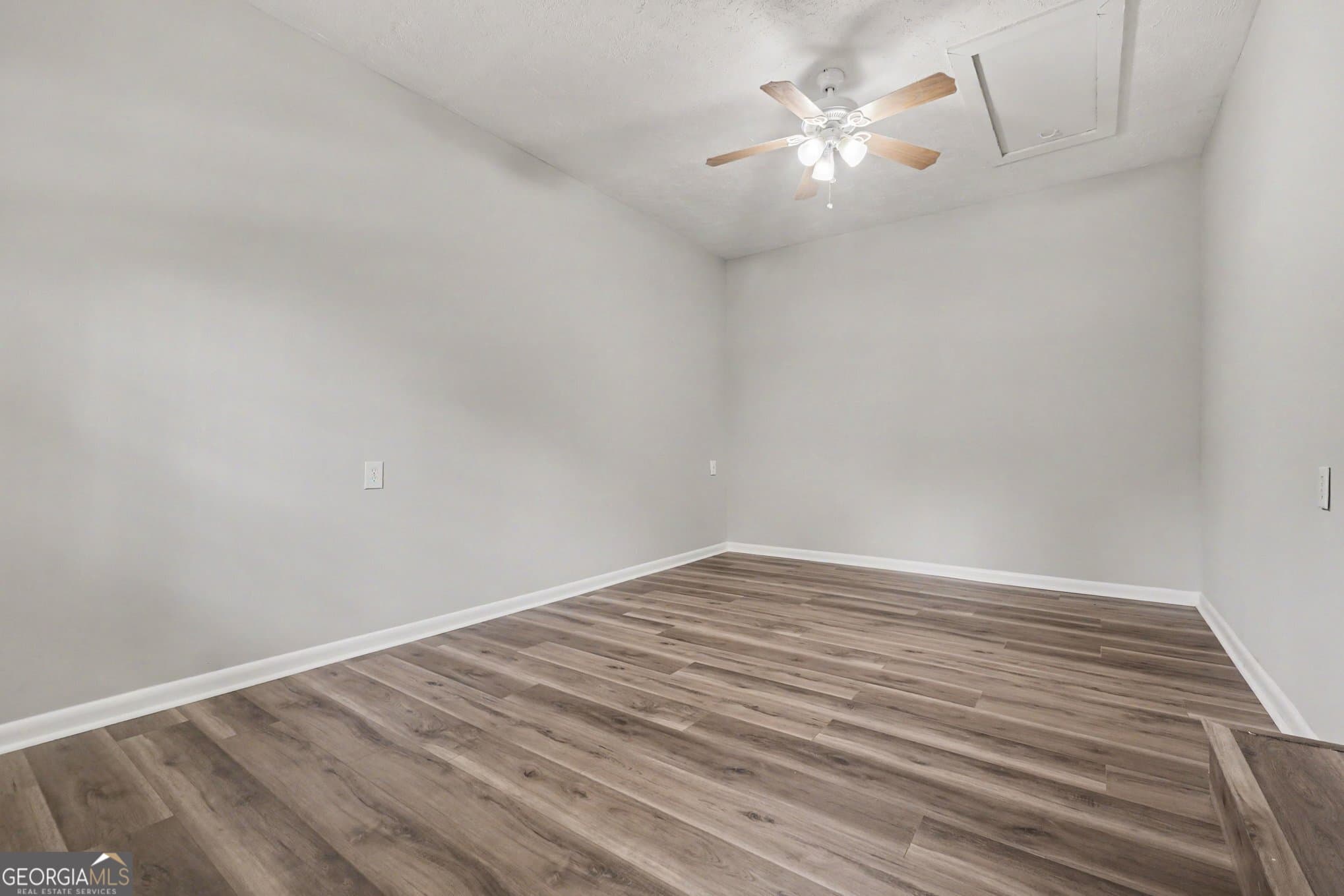 3 bedroom, 2 bathroom, 1,314 sq ft single family residence for rent at 1315 Pineglen Drive, Riverdale, GA 30296 for $1,850 a month — photo 4