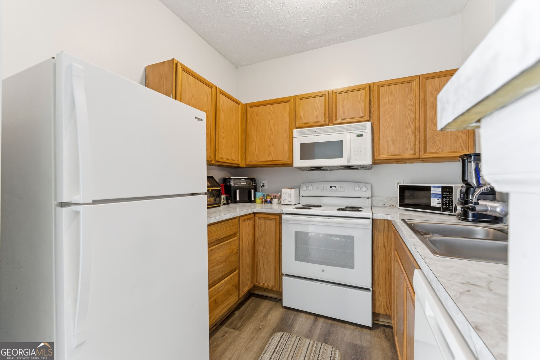 2 bedroom, 2 bathroom, 1,024 sq ft townhouse for sale at 1686 Camden Forrest Trail, Riverdale, GA 30296 — photo 9