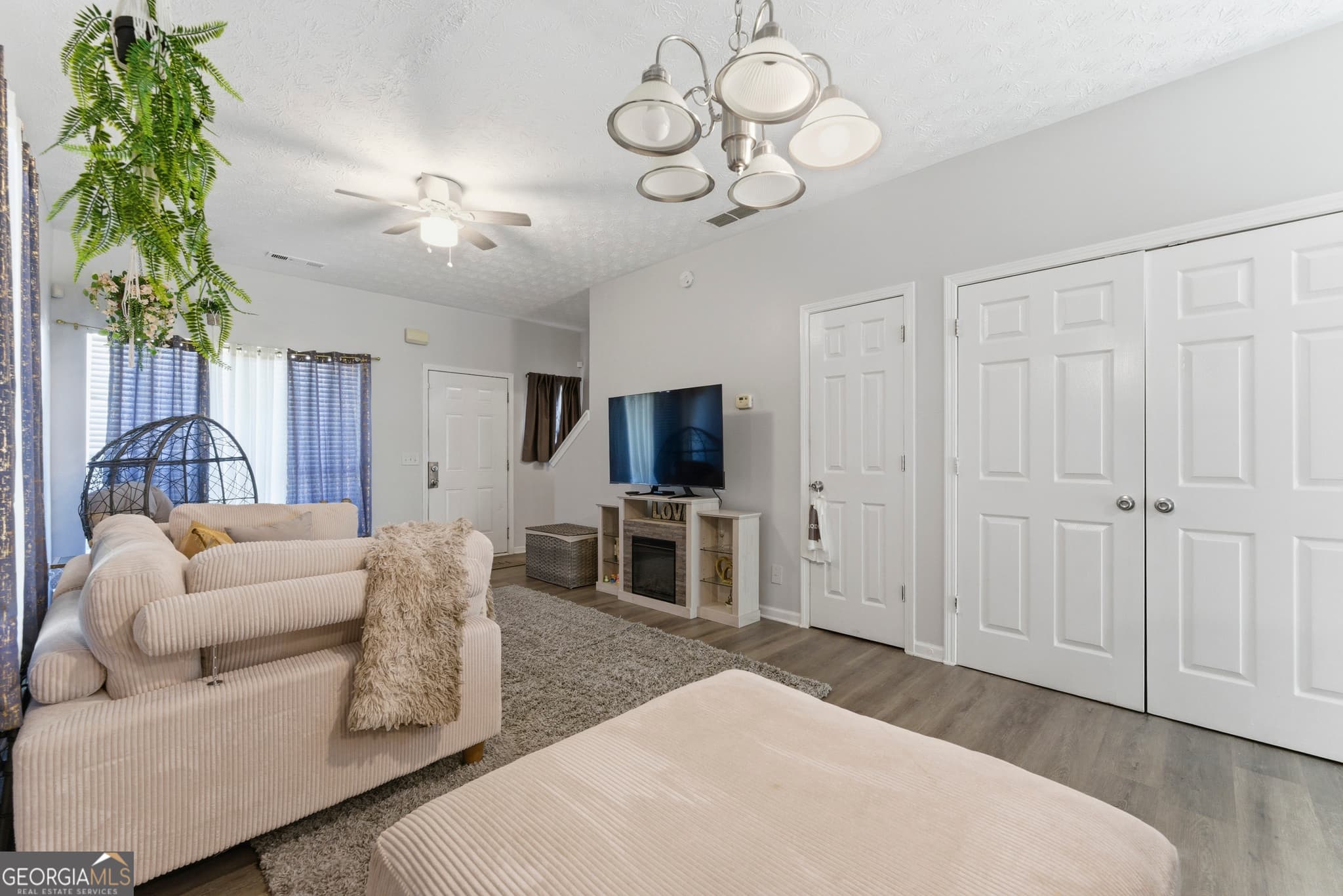 2 bedroom, 2 bathroom, 1,024 sq ft townhouse for sale at 1686 Camden Forrest Trail, Riverdale, GA 30296 — photo 4