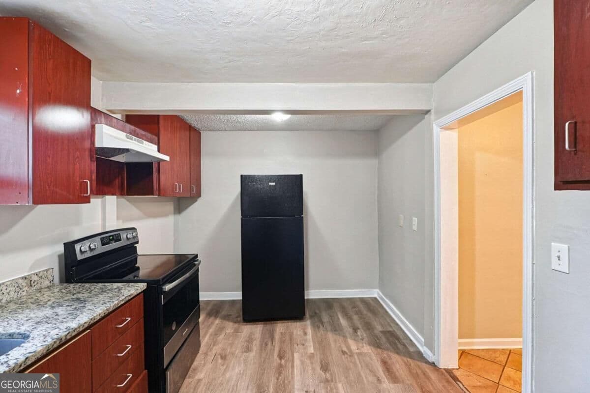 2 bedroom, 1 bathroom, 1,164 sq ft single family residence for sale at 2903 Blount Street, East Point, GA 30344 — photo 6