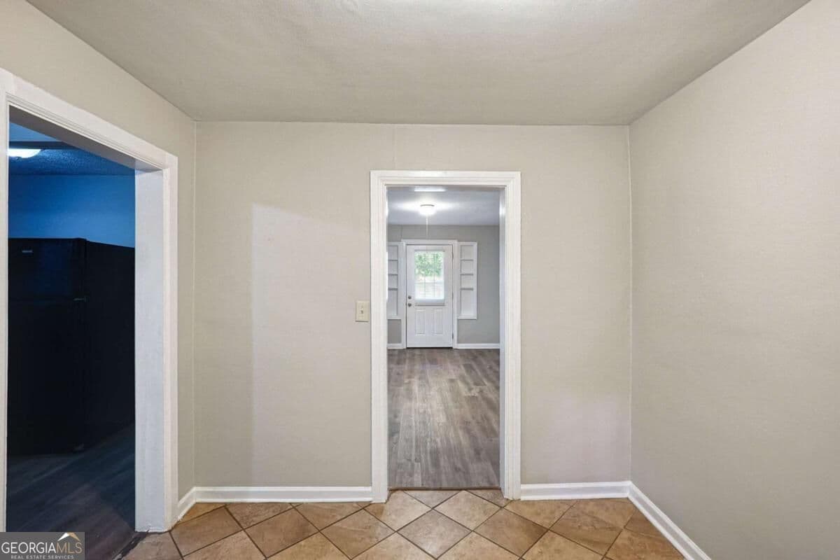 2 bedroom, 1 bathroom, 1,164 sq ft single family residence for sale at 2903 Blount Street, East Point, GA 30344 — photo 9