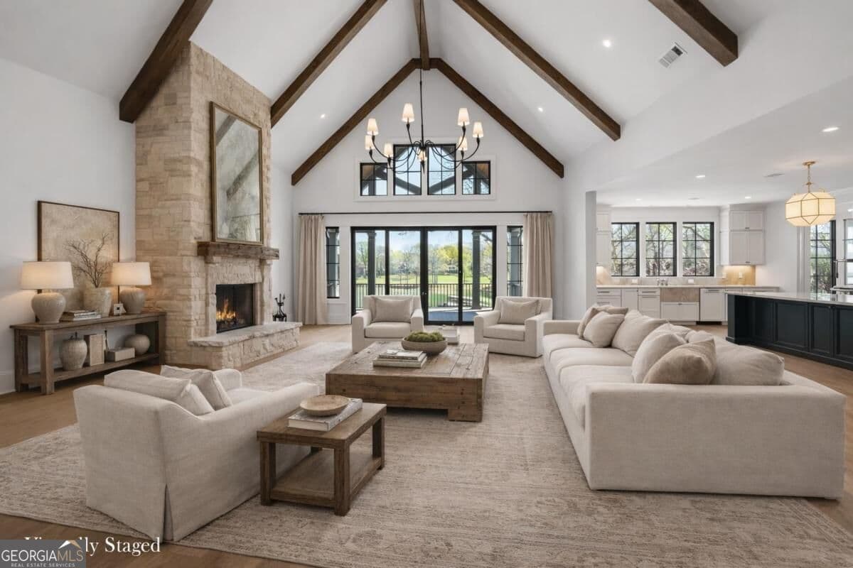 5 bedroom, 6.5 bathroom, 6,270 sq ft single family residence for sale at 136 Barrington Hall Drive, Eatonton, GA 31024 — photo 7