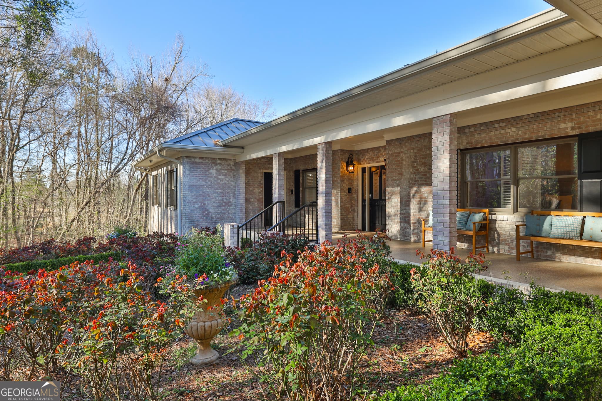 8 bedroom, 8 bathroom, 8,100 sq ft single family residence for rent at 121 Grace Trace, Lizella, GA 31052 for $19,000 a month — photo 3