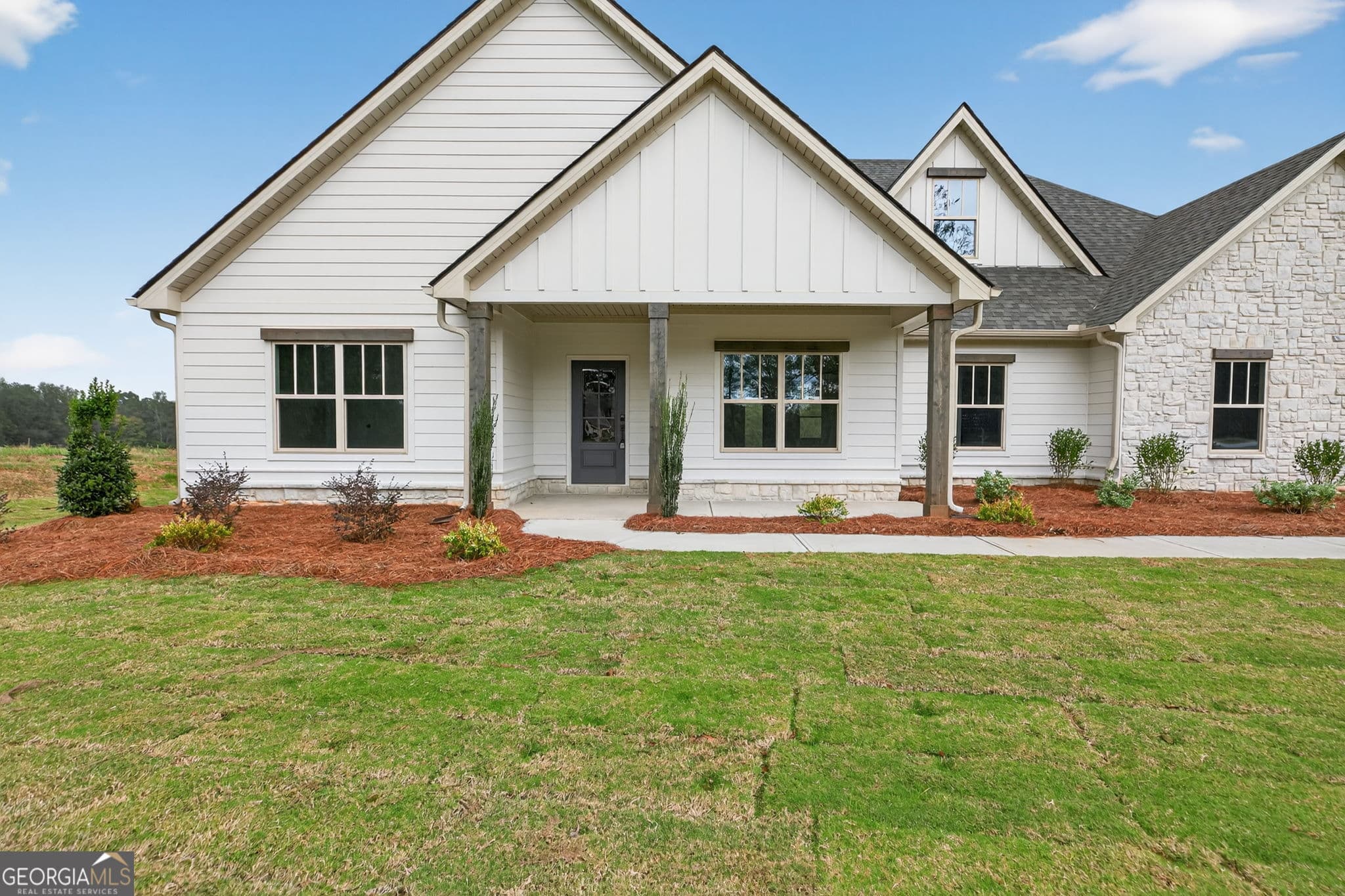 5 bedroom, 4 bathroom, 2,841 sq ft single family residence for sale at 359 Gray Road, Roopville, GA 30170 — photo 9