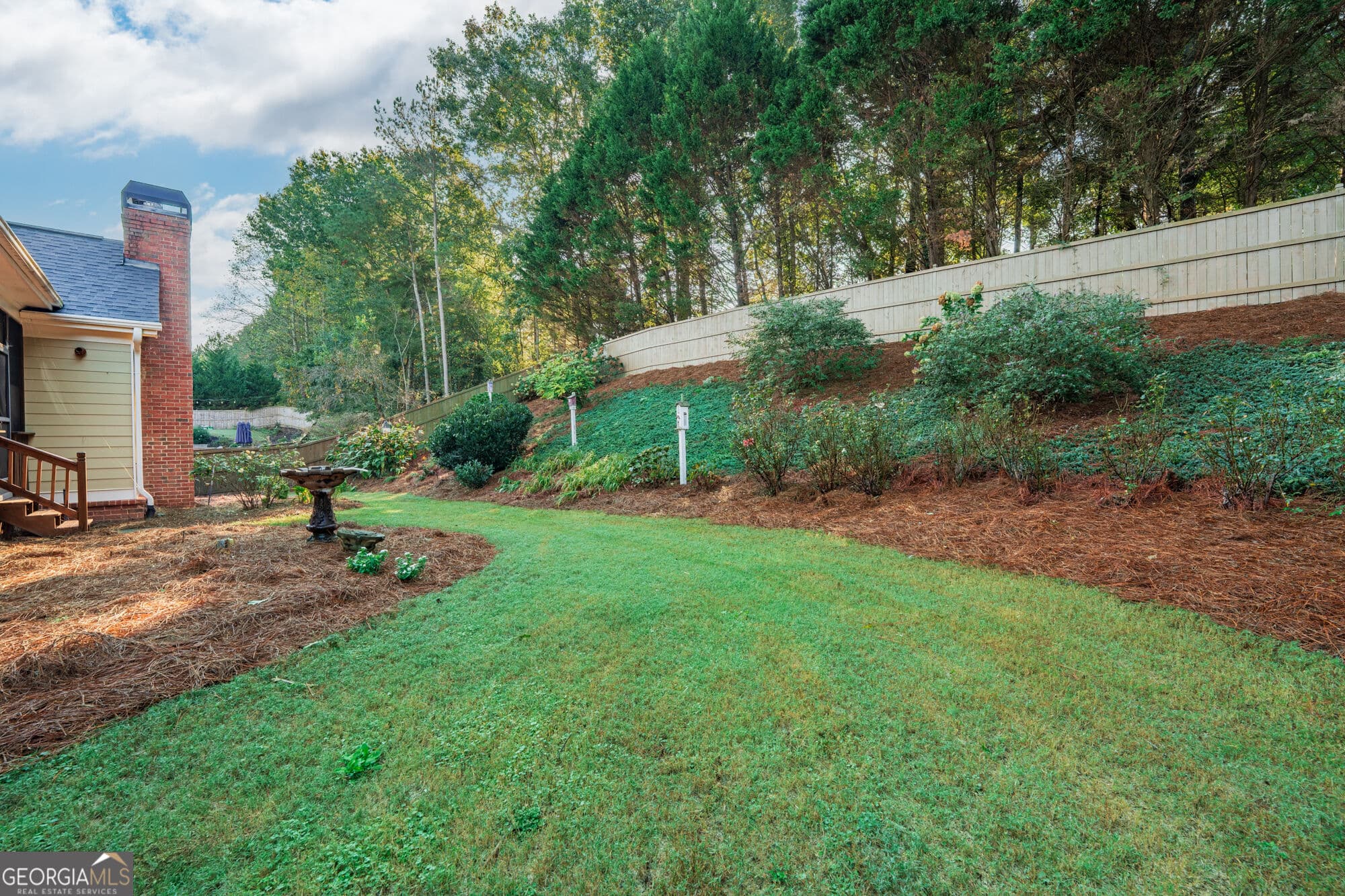 4 bedroom, 3.5 bathroom, 4,051 sq ft single family residence for sale at 319 River Green Avenue, Canton, GA 30114 — photo 7