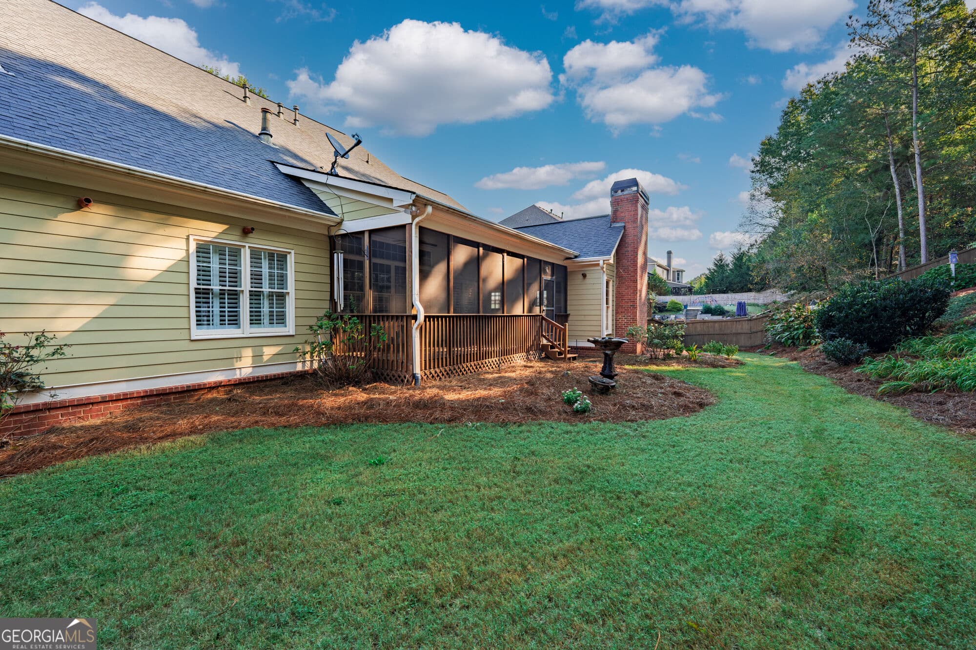 4 bedroom, 3.5 bathroom, 4,051 sq ft single family residence for sale at 319 River Green Avenue, Canton, GA 30114 — photo 9