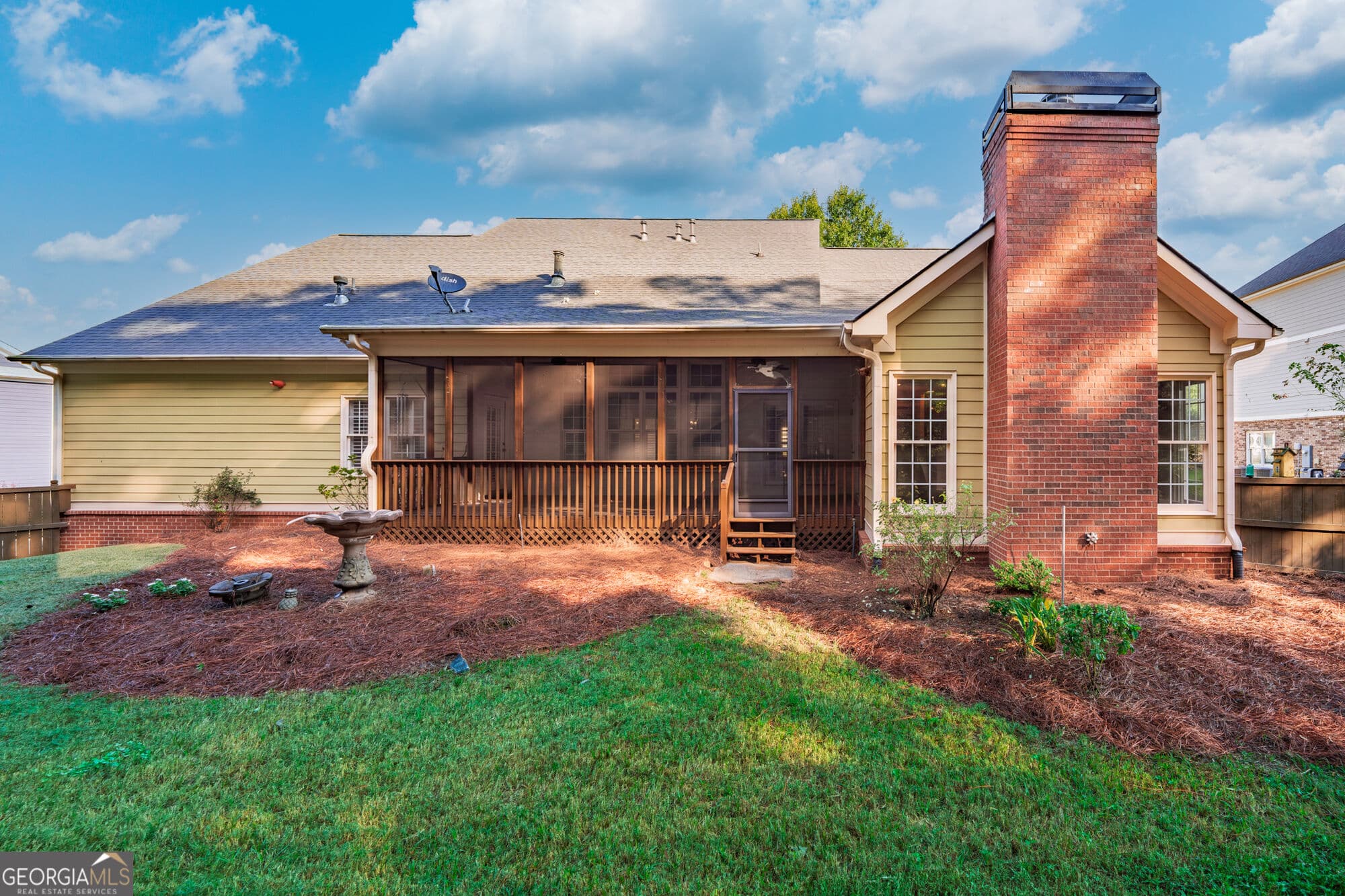 4 bedroom, 3.5 bathroom, 4,051 sq ft single family residence for sale at 319 River Green Avenue, Canton, GA 30114 — photo 10