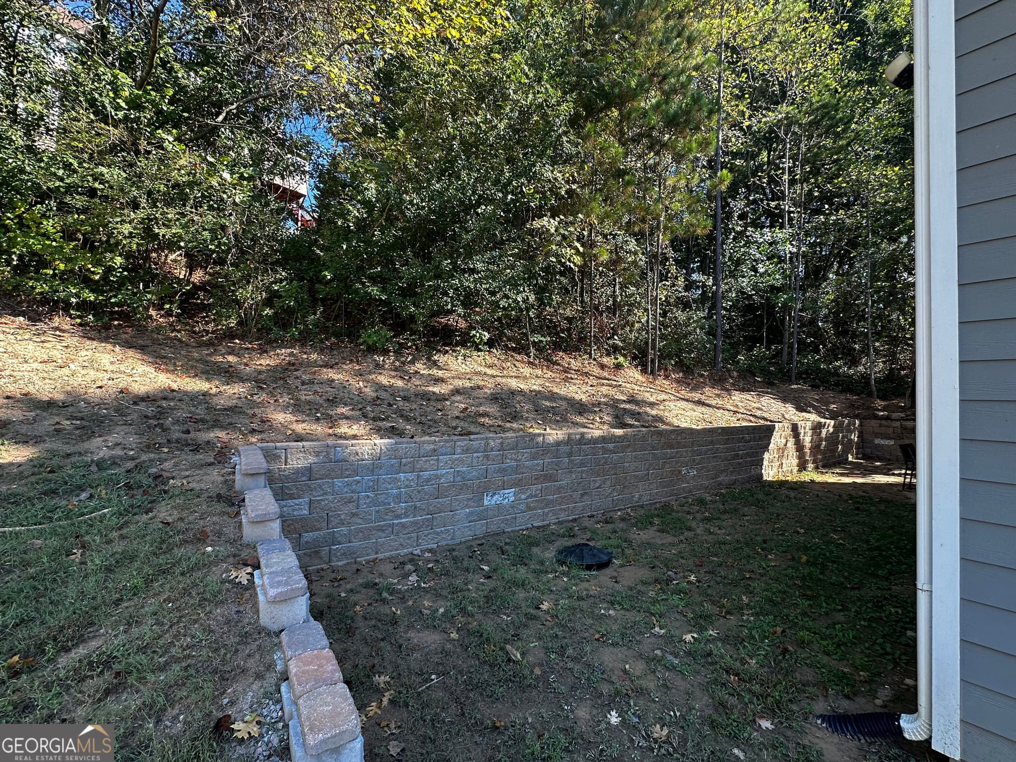 4 bedroom, 3.5 bathroom, 2,036 sq ft single family residence for sale at 6938 Shadow Ridge Lane, Stone Mountain, GA 30087 — photo 5