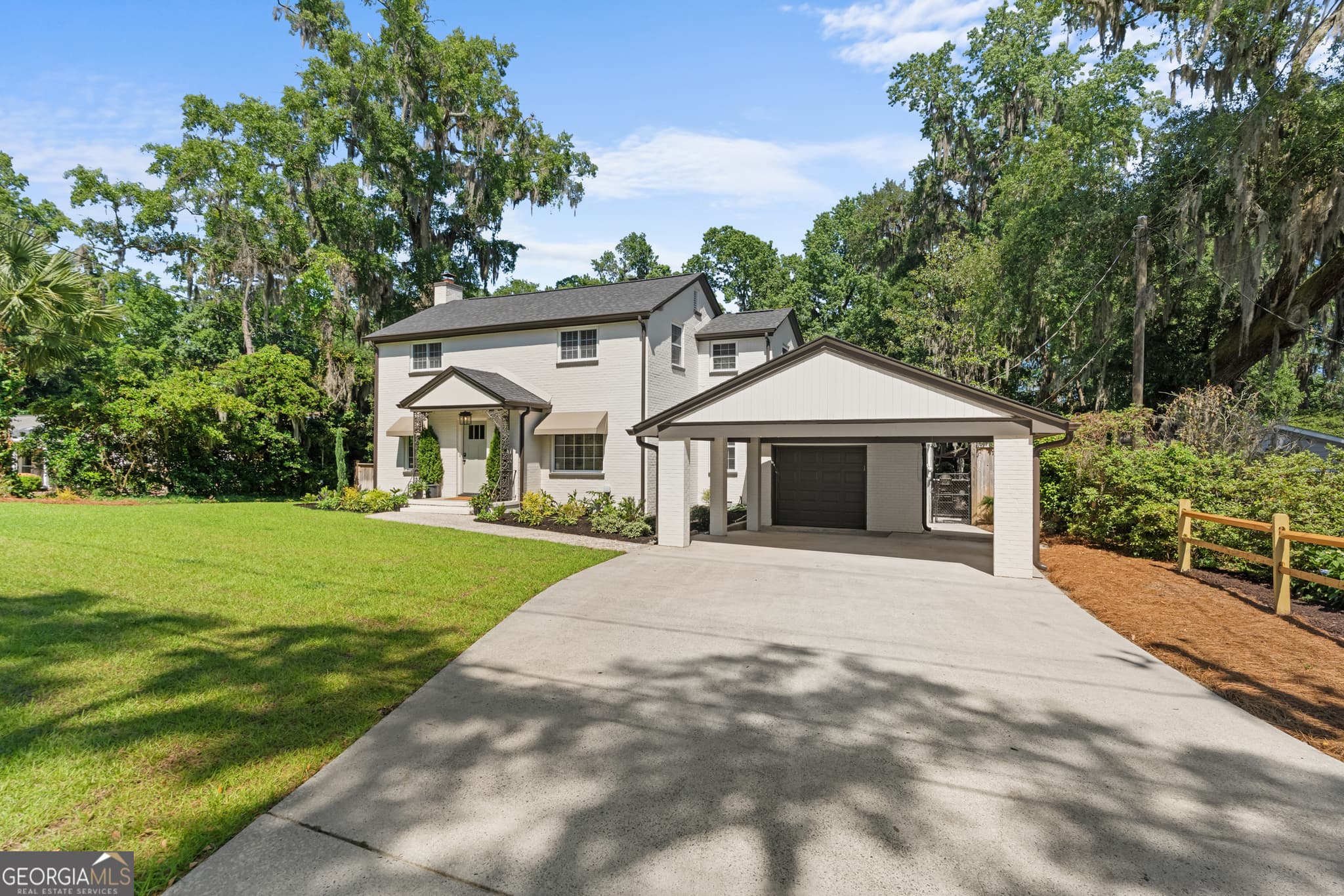 3 bedroom, 2.5 bathroom, 1,984 sq ft single family residence for sale at 1315 Brightwood Drive, Savannah, GA 31406 — photo 4