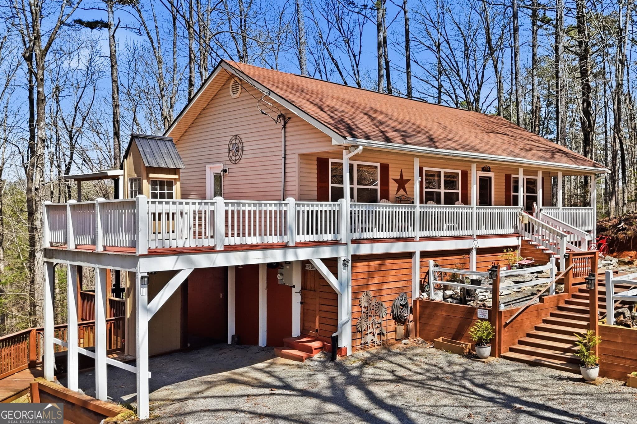 2 bedroom, 2 bathroom, 1,552 sq ft single family residence for sale at 508 Lemmon Lane, Ellijay, GA 30540 — photo 4