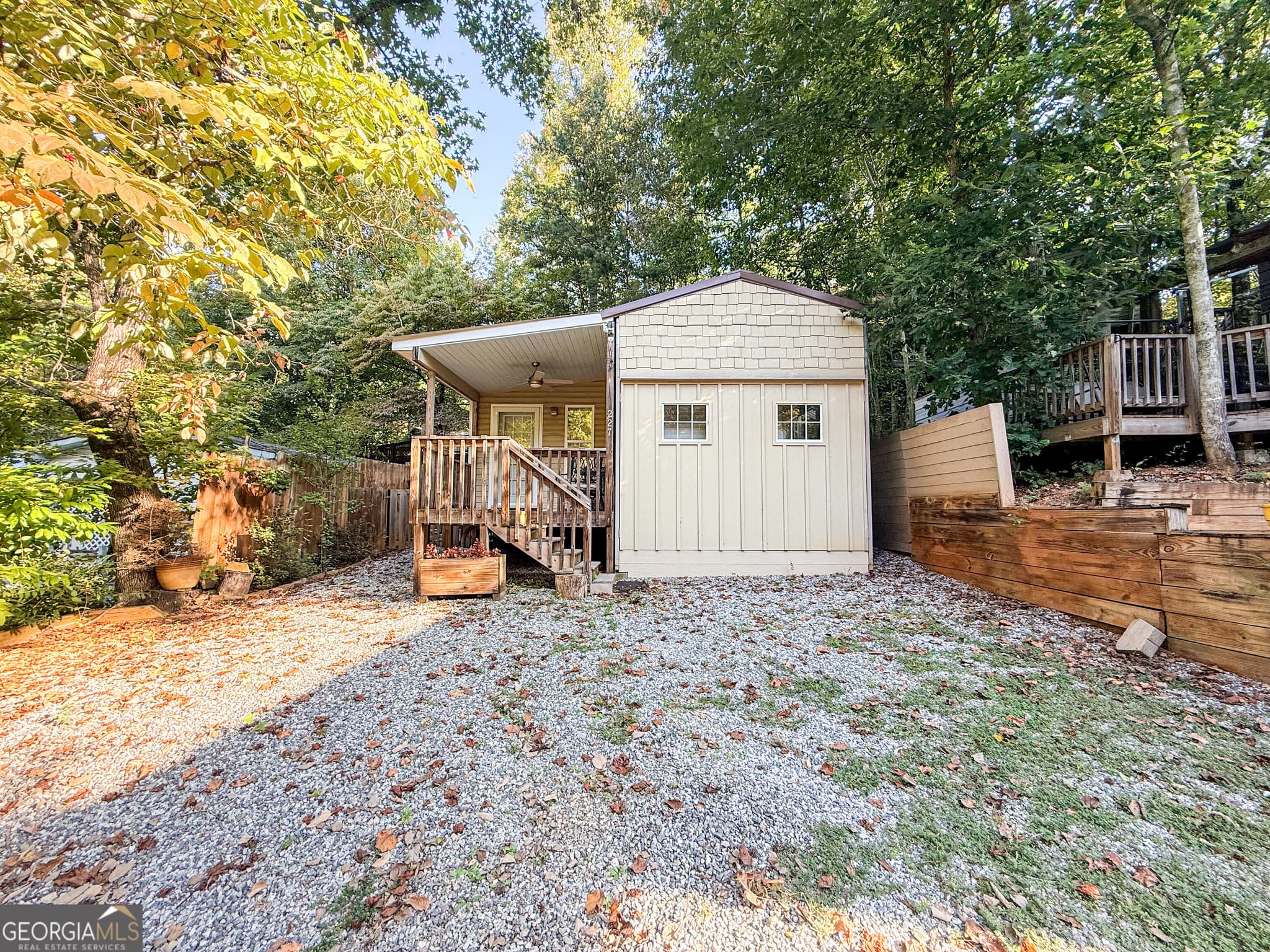 1 bedroom, 1 bathroom, 200 sq ft single family residence for sale at 227 Canyon Pass, Cleveland, GA 30528