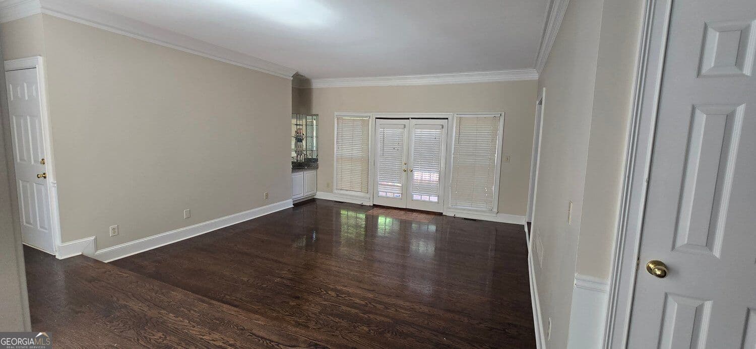6 bedroom, 4.5 bathroom, 5,552 sq ft single family residence for rent at 5005 Johns Creek Court, Alpharetta, GA 30022 for $3,300 a month — photo 6