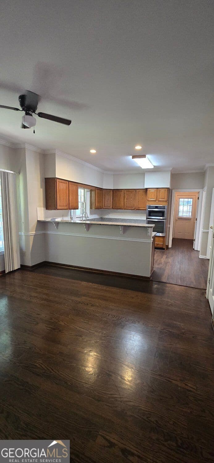 6 bedroom, 4.5 bathroom, 5,552 sq ft single family residence for rent at 5005 Johns Creek Court, Alpharetta, GA 30022 for $3,300 a month — photo 9