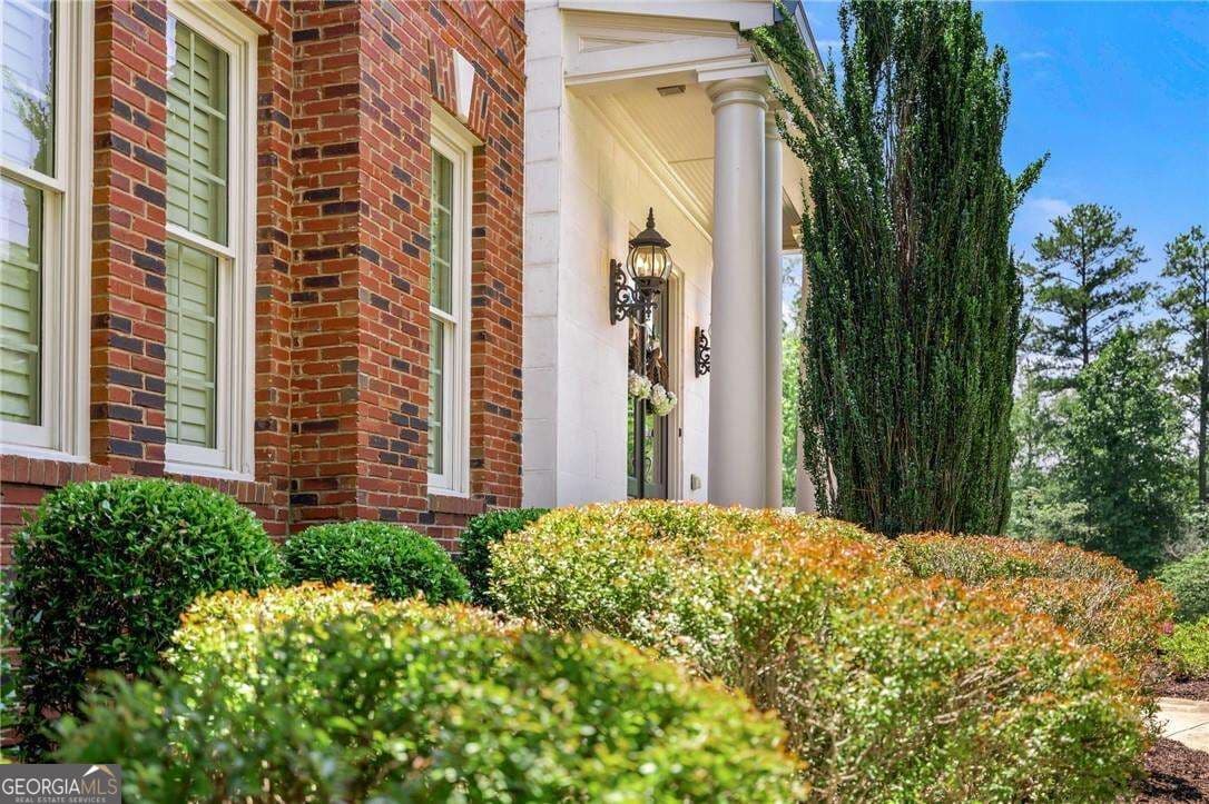 5 bedroom, 4.5 bathroom, 5,263 sq ft single family residence for sale at 1021 Oxford Way, Watkinsville, GA 30677 — photo 2