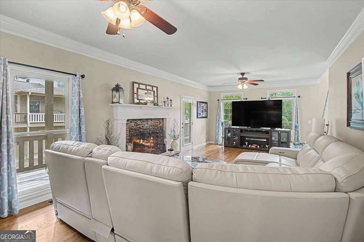 5 bedroom, 4.5 bathroom, 3,189 sq ft single family residence for sale at 62 River Walk Parkway, Euharlee, GA 30145 — photo 5