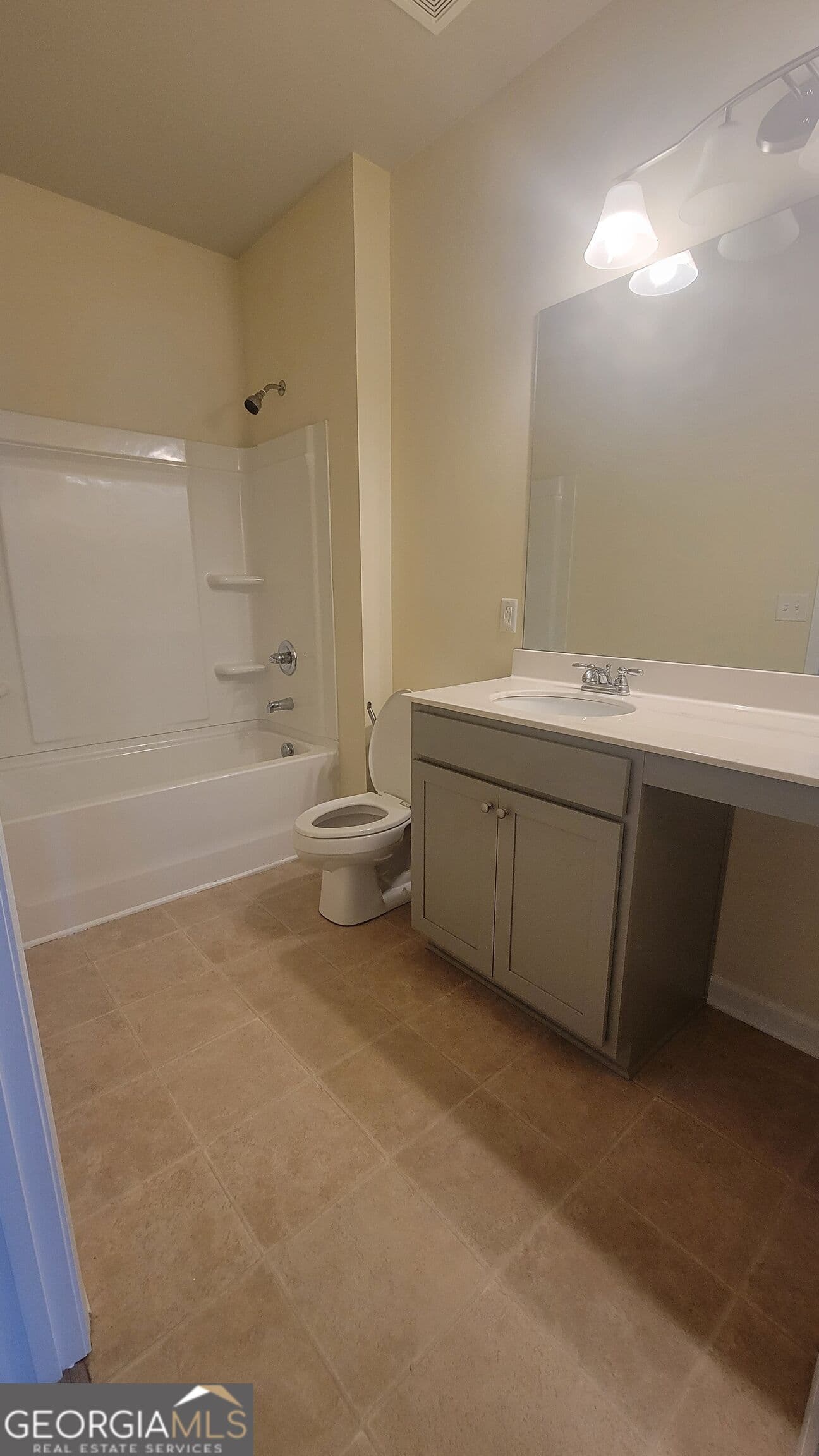 3 bedroom, 2 bathroom single family residence for rent at 20 Willowrun Drive, Rome, GA 30165 for $1,800 a month — photo 9