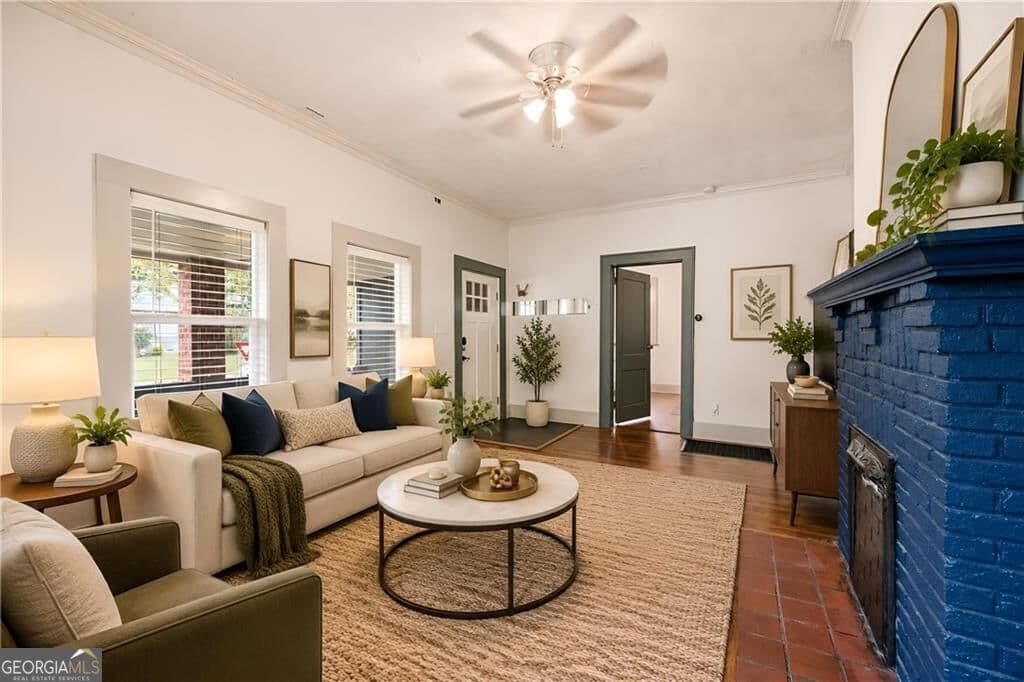 4 bedroom, 3 bathroom, 2,284 sq ft single family residence for sale at 691 Florence Place, Atlanta, GA 30318 — photo 4