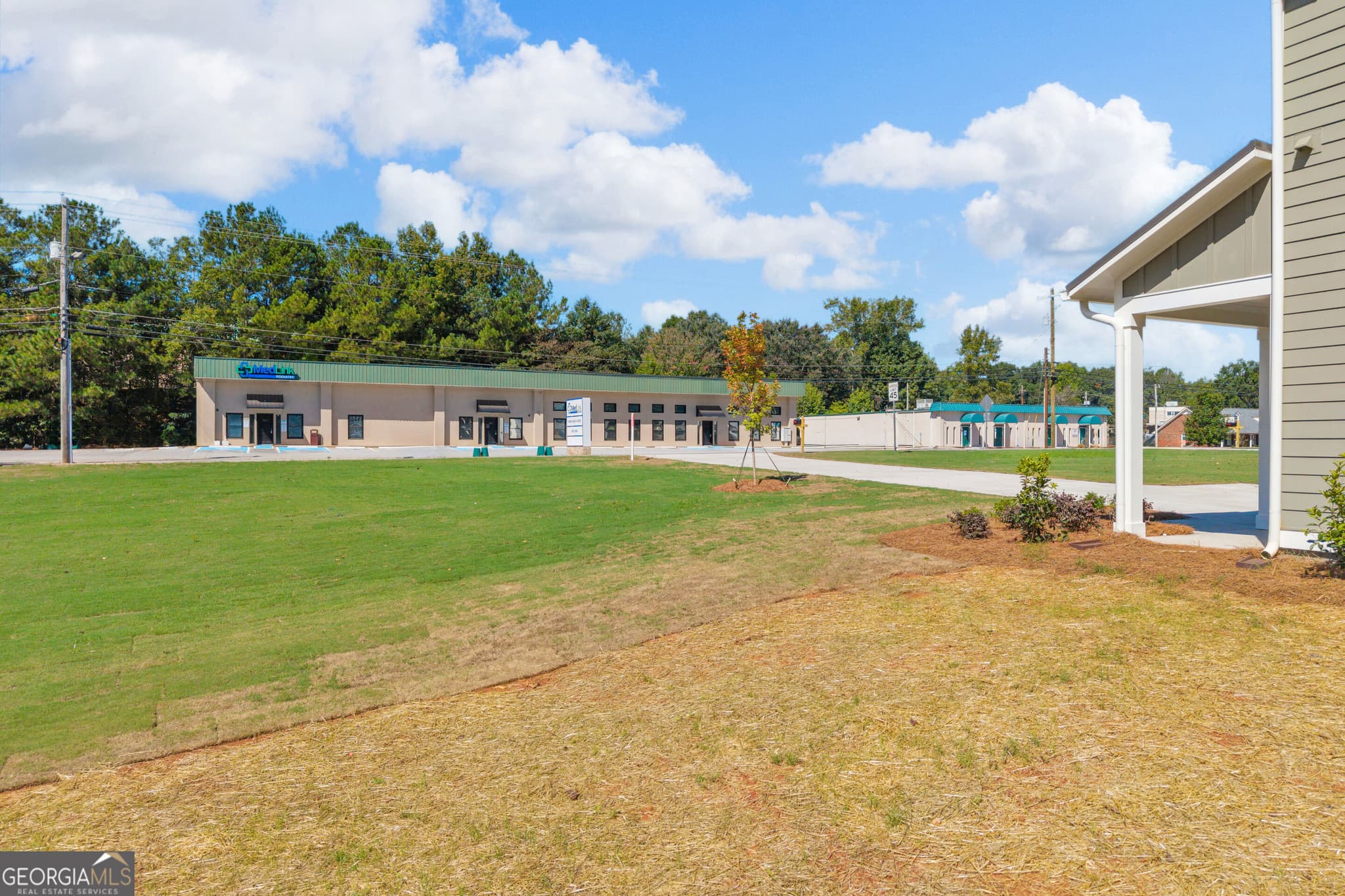 3 bedroom, 2.5 bathroom, 2,024 sq ft single family residence for sale at 600 Hospital Road LOT 3, Commerce, GA 30529 — photo 9