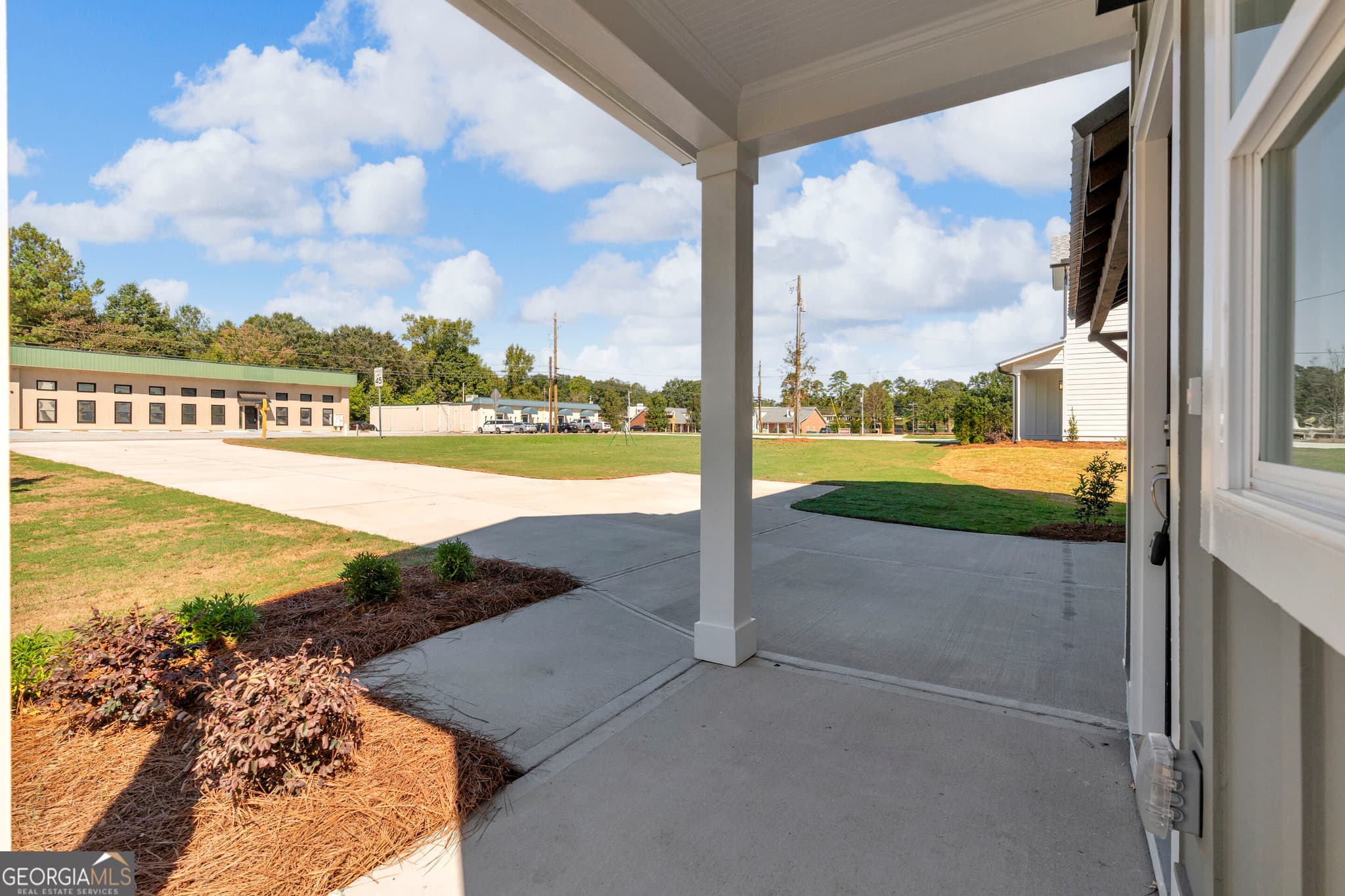 3 bedroom, 2.5 bathroom, 2,024 sq ft single family residence for sale at 600 Hospital Road LOT 3, Commerce, GA 30529 — photo 8