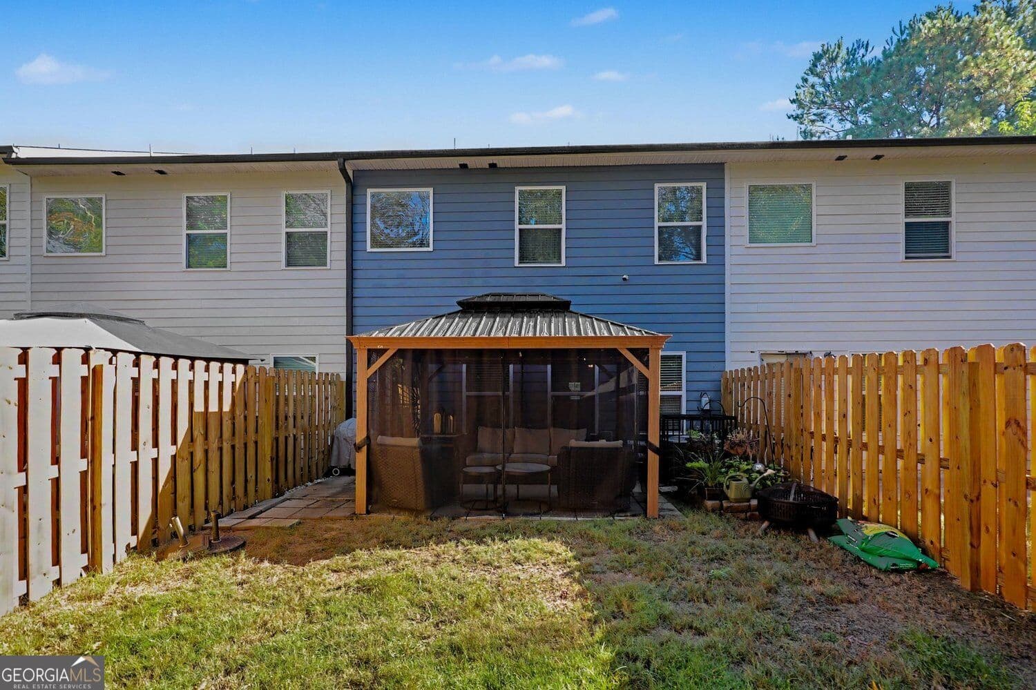 3 bedroom, 2.5 bathroom, 1,880 sq ft townhouse for sale at 5103 Lower Elm Street, Atlanta, GA 30349 — photo 6