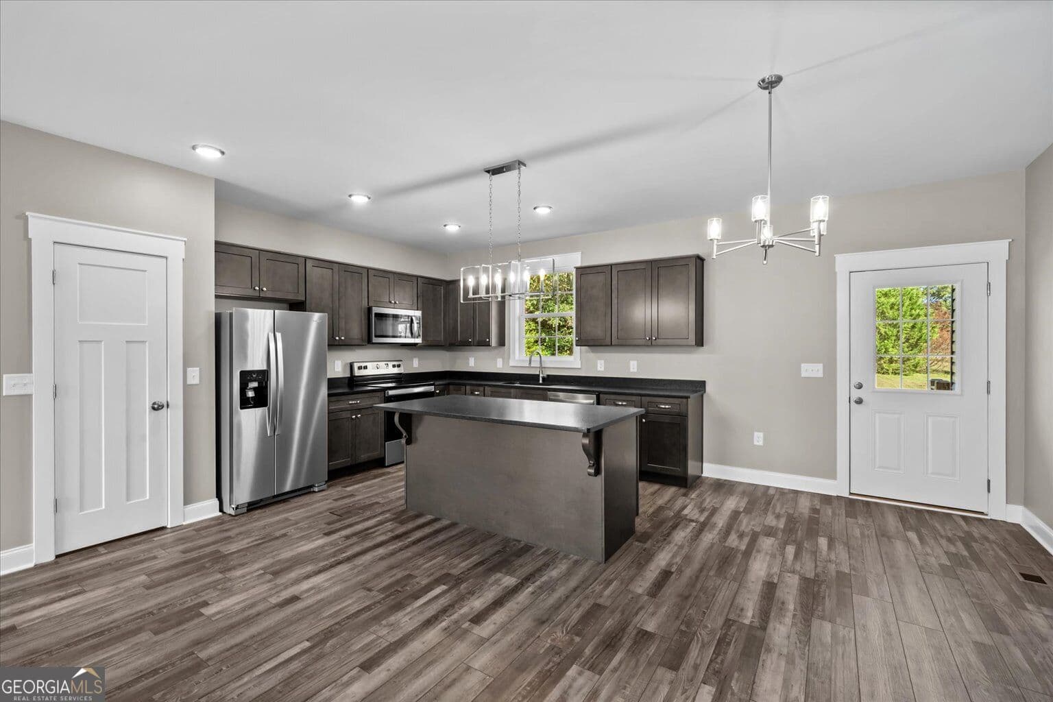 4 bedroom, 2 bathroom, 1,820 sq ft single family residence for sale at 398 Amanda Way, Rocky Face, GA 30740 — photo 3