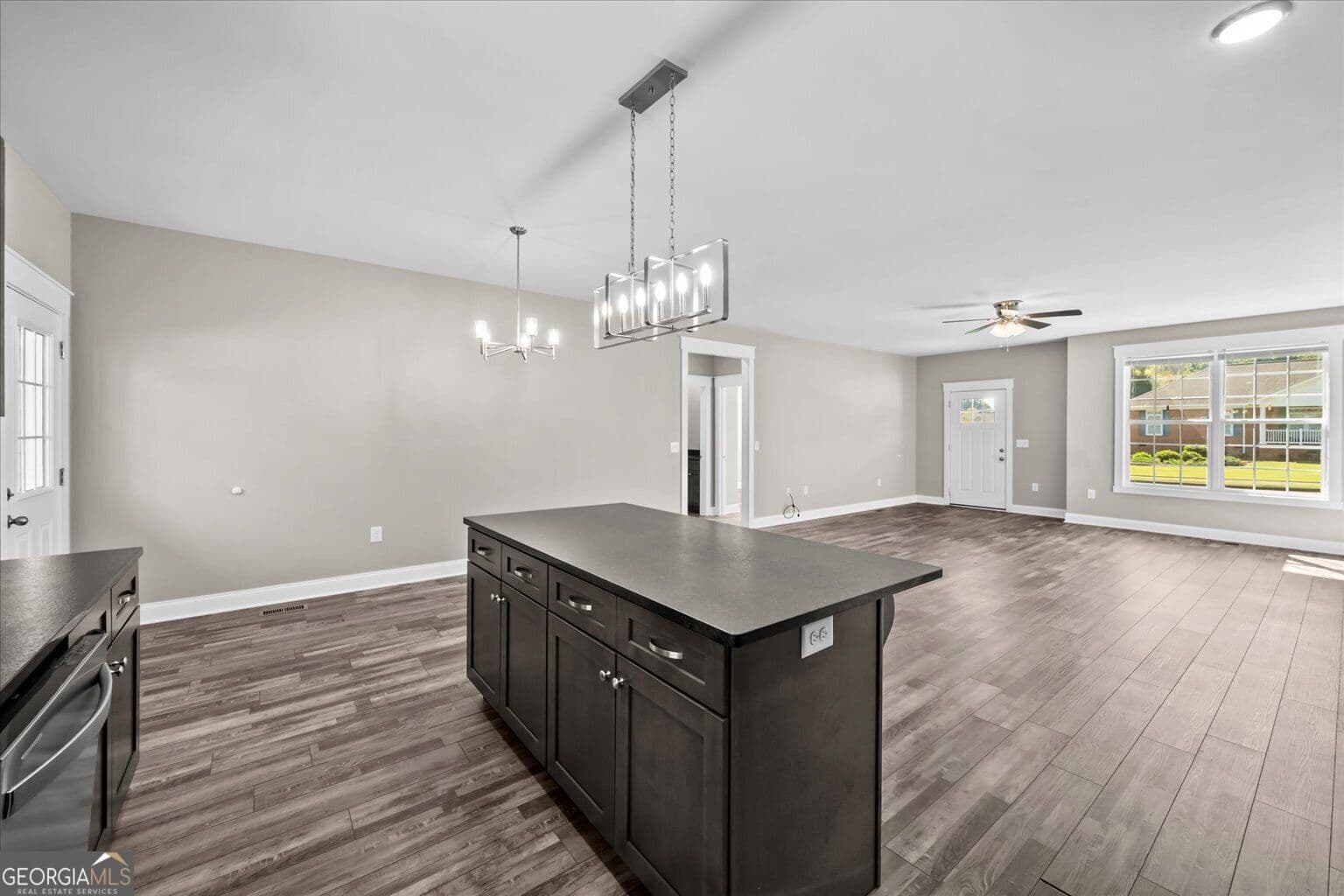 4 bedroom, 2 bathroom, 1,820 sq ft single family residence for sale at 398 Amanda Way, Rocky Face, GA 30740 — photo 5
