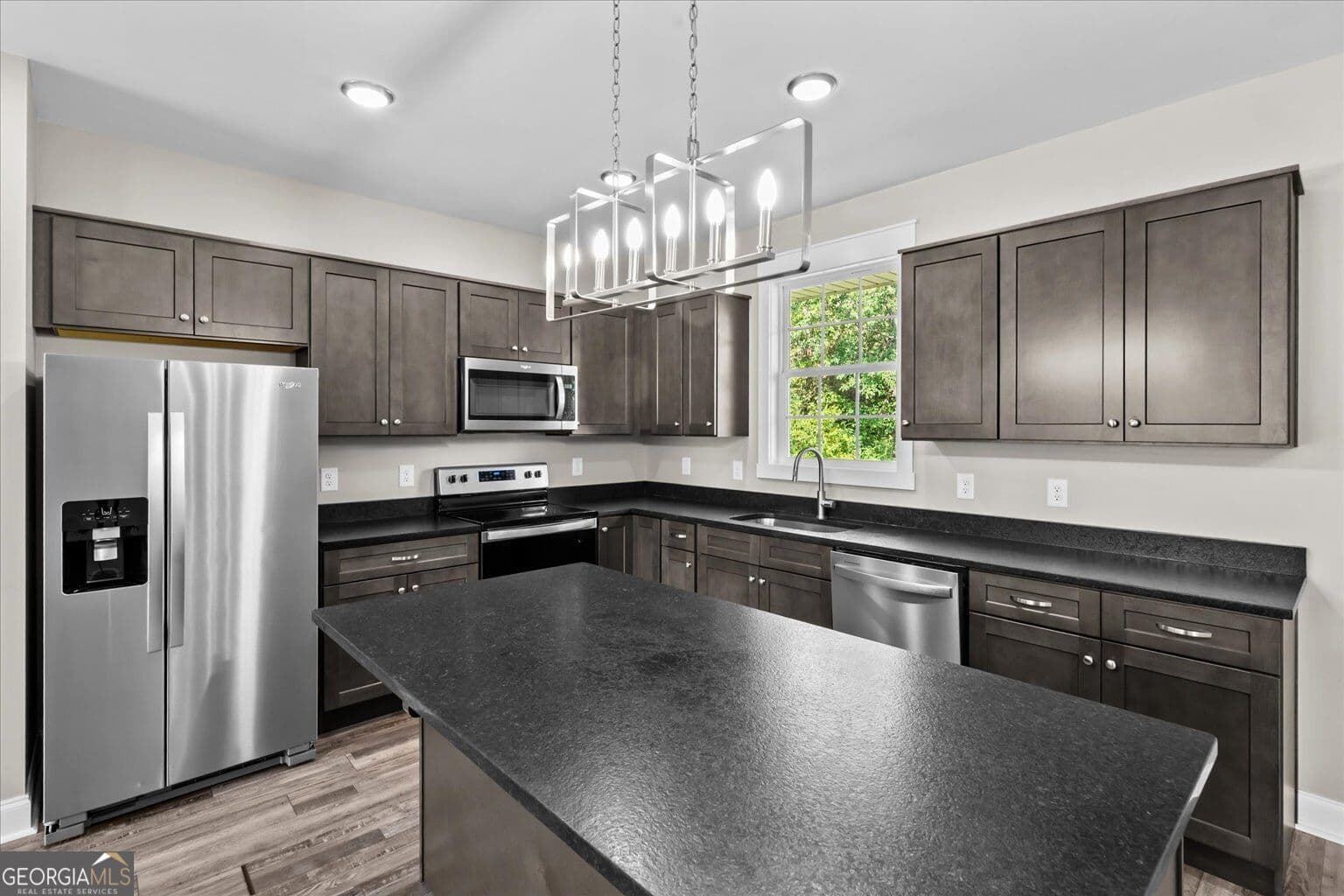 4 bedroom, 2 bathroom, 1,820 sq ft single family residence for sale at 398 Amanda Way, Rocky Face, GA 30740 — photo 9