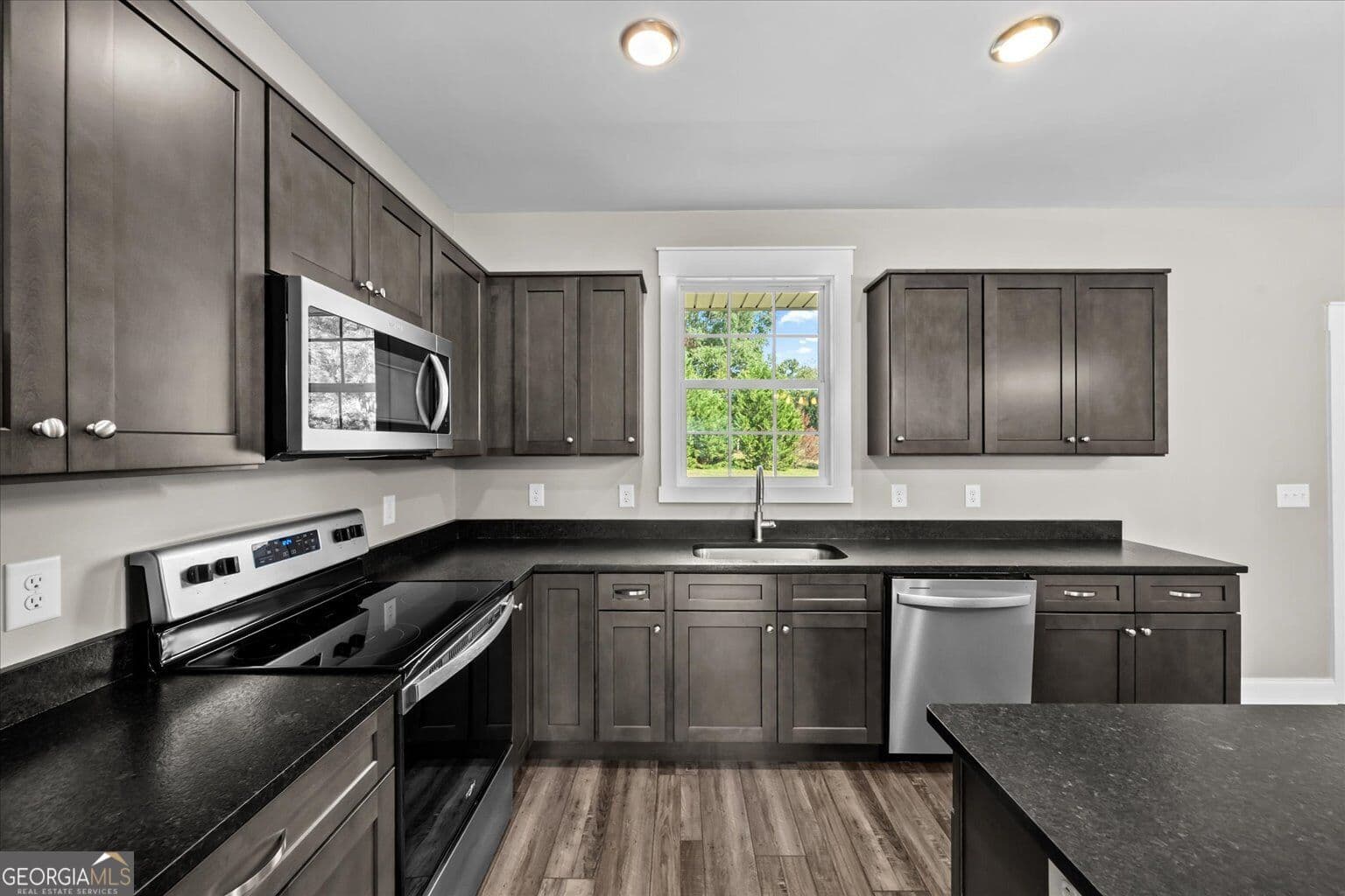 4 bedroom, 2 bathroom, 1,820 sq ft single family residence for sale at 398 Amanda Way, Rocky Face, GA 30740 — photo 10