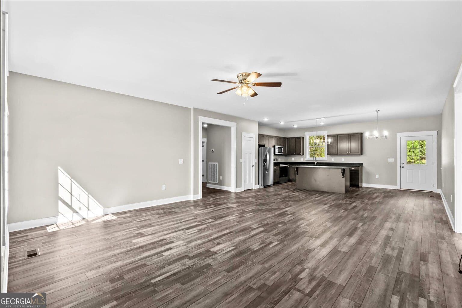 4 bedroom, 2 bathroom, 1,820 sq ft single family residence for sale at 398 Amanda Way, Rocky Face, GA 30740 — photo 4