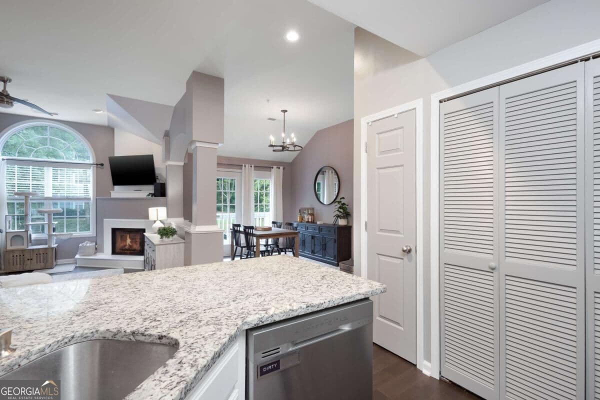 2 bedroom, 2 bathroom, 1,177 sq ft condominium for sale at 4006 Orchard Hill Terrace, Stone Mountain, GA 30083 — photo 10