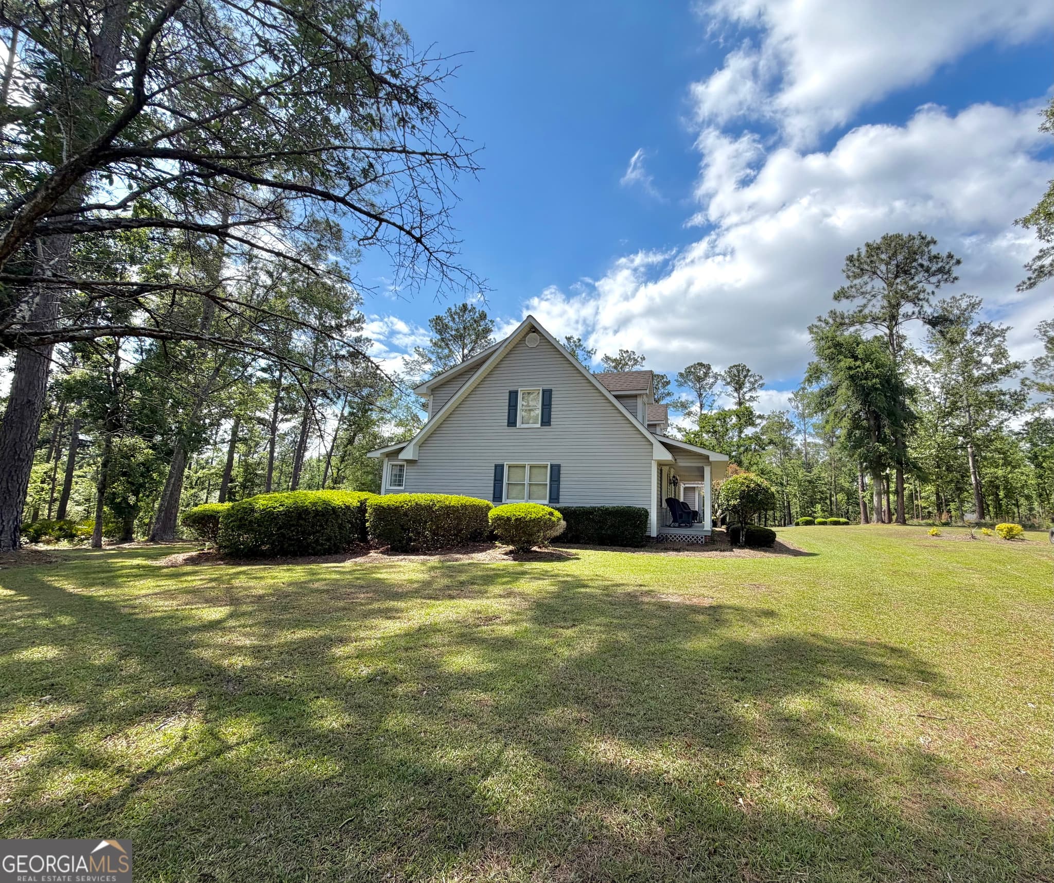 3 bedroom, 2.5 bathroom, 2,798 sq ft single family residence for sale at 51 Jimmy Boatright Drive, Hazlehurst, GA 31539 — photo 6