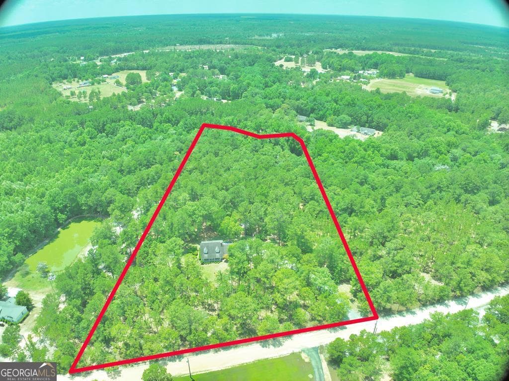 3 bedroom, 2.5 bathroom, 2,798 sq ft single family residence for sale at 51 Jimmy Boatright Drive, Hazlehurst, GA 31539 — photo 3