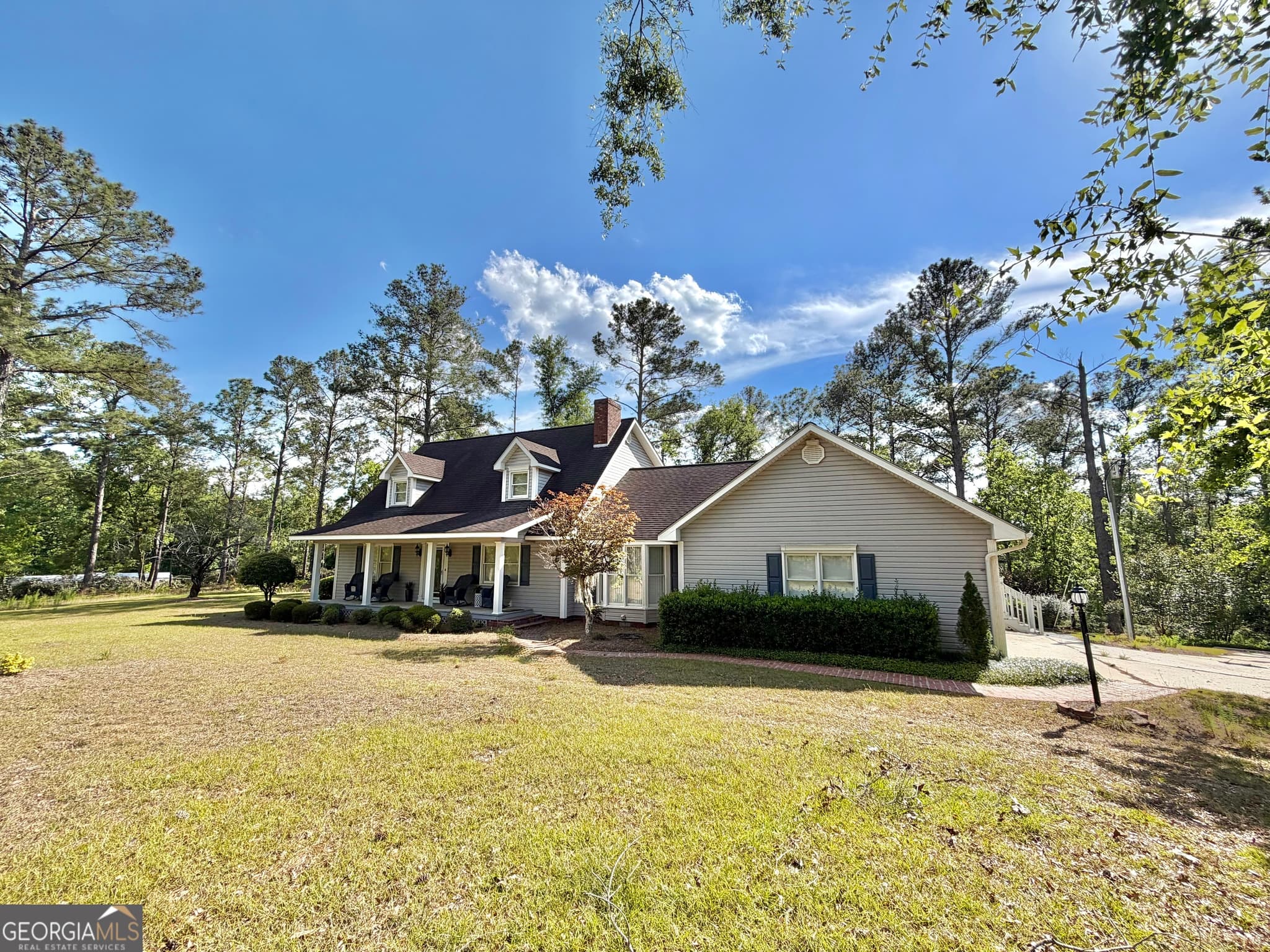 3 bedroom, 2.5 bathroom, 2,798 sq ft single family residence for sale at 51 Jimmy Boatright Drive, Hazlehurst, GA 31539