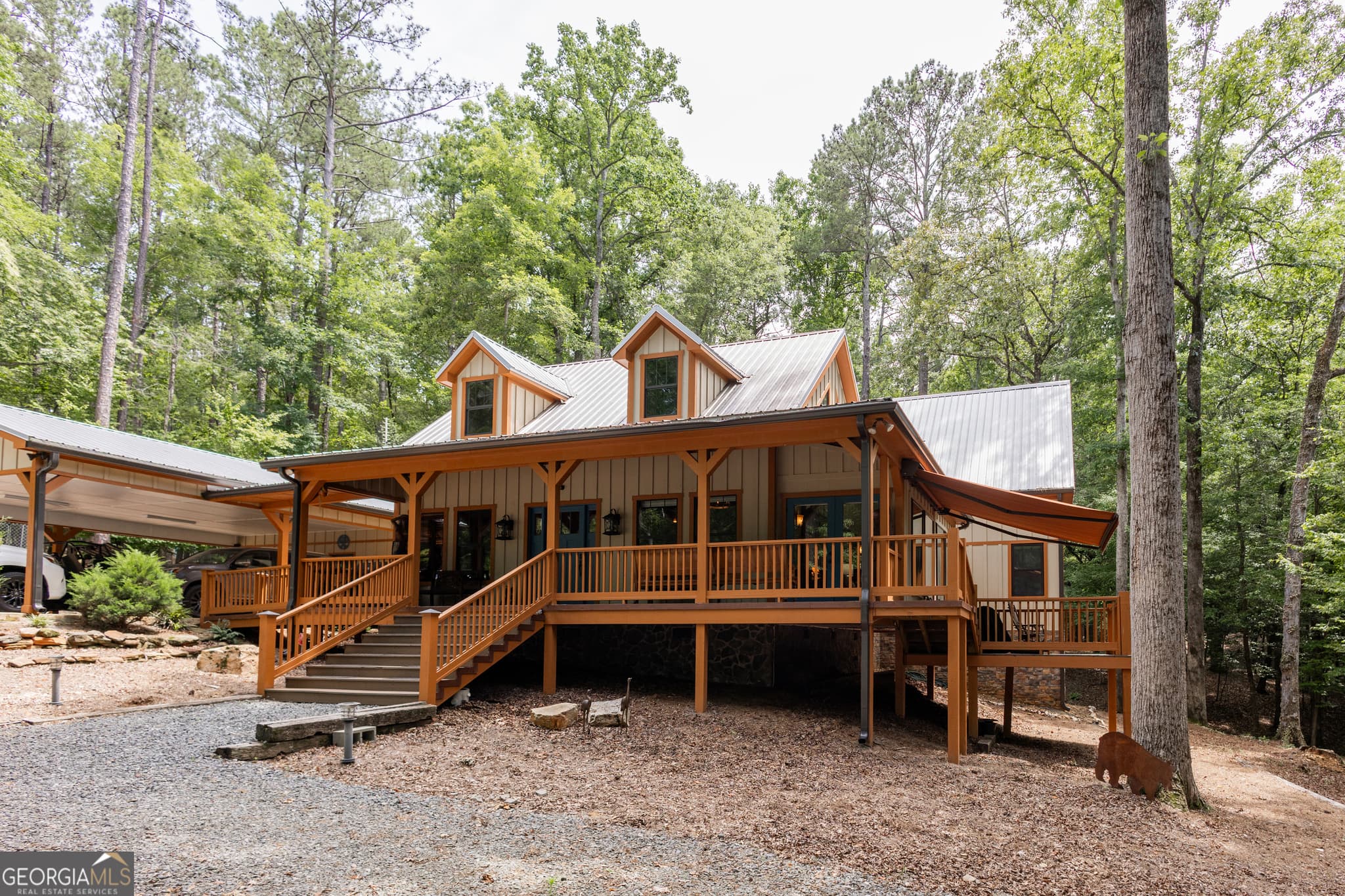 2 bedroom, 2.5 bathroom, 2,447 sq ft cabin,single family residence for sale at 411 Mayfield Road, Forsyth, GA 31029 — photo 3