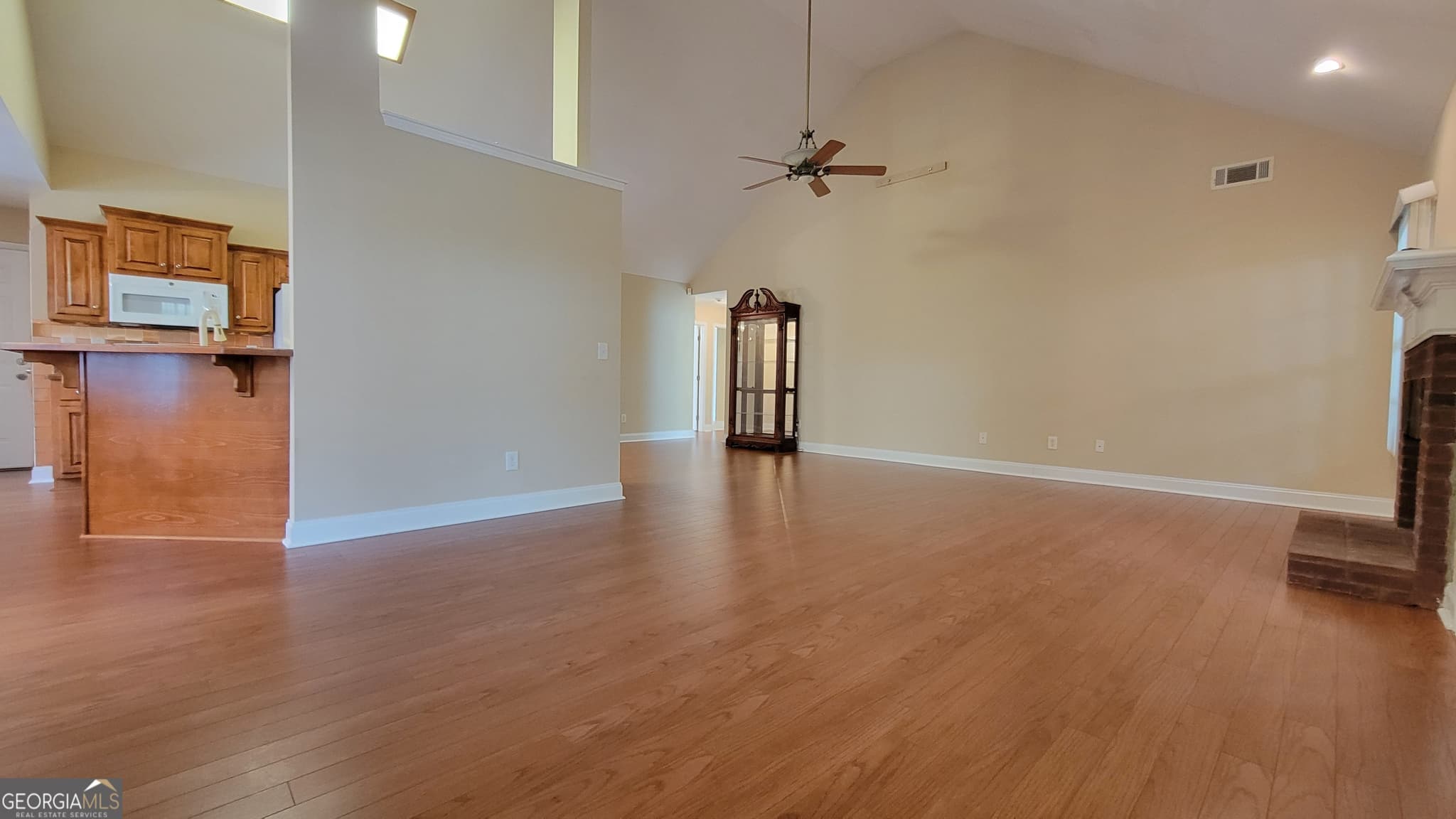 5 bedroom, 3.5 bathroom, 3,920 sq ft single family residence for sale at 371 Summit Chase Drive, Jefferson, GA 30549 — photo 5