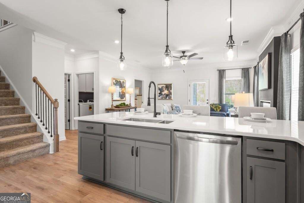 4 bedroom, 2.5 bathroom, 2,231 sq ft single family residence for sale at 5 Navarre Circle, Rome, GA 30165 — photo 6