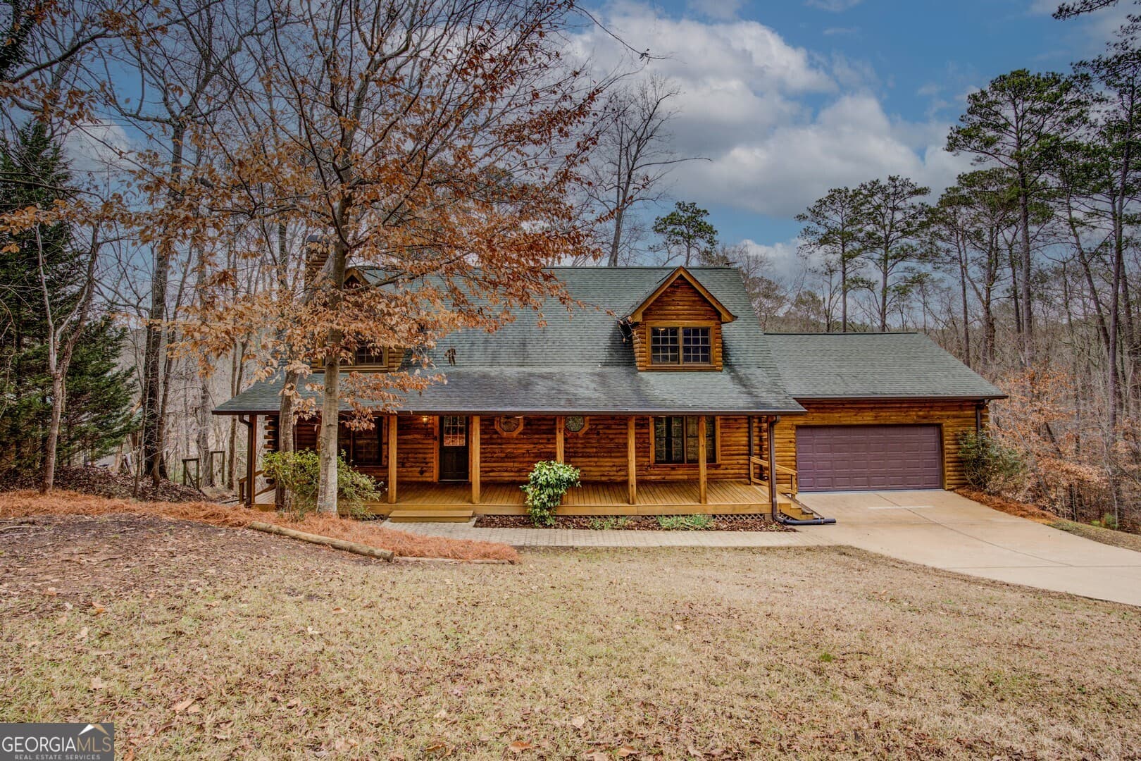 3 bedroom, 3.5 bathroom, 2,916 sq ft cabin,single family residence sold at 172 Nighthawk Court, Monticello, GA 31064