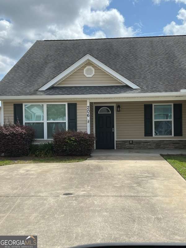 3 bedroom, 2 bathroom, 1,239 sq ft townhouse sold at 200 Joshua Circle, Brunswick, GA 31525