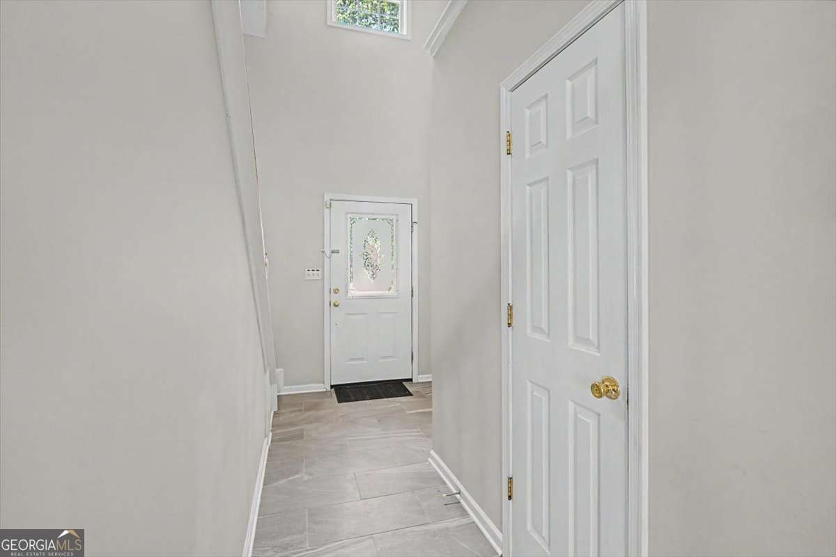 4 bedroom, 2.5 bathroom single family residence for rent at 665 Peachtree Trail Drive, Suwanee, GA 30024 for $2,400 a month — photo 4