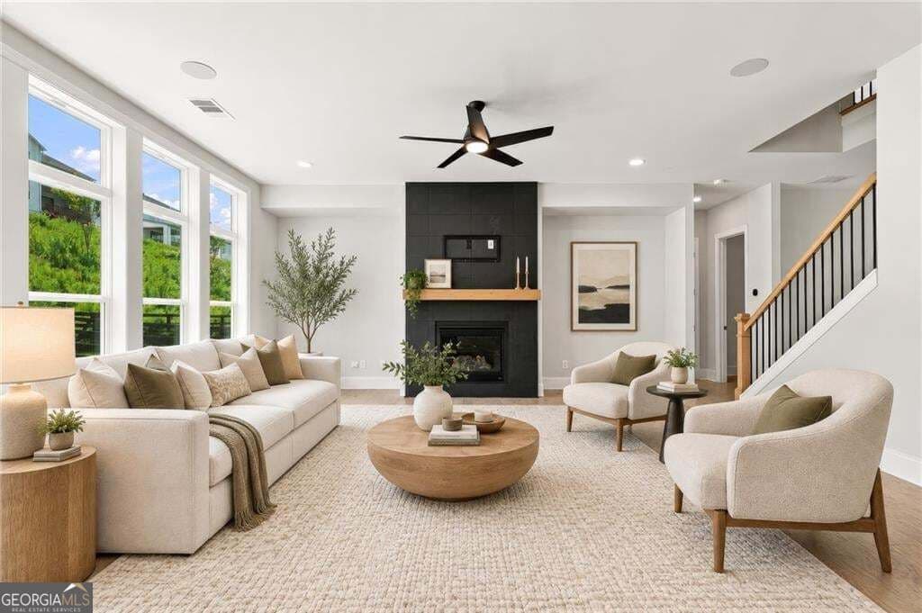 5 bedroom, 5.5 bathroom, 3,990 sq ft single family residence for sale at 886 Keystone Drive, Woodstock, GA 30188 — photo 1 of 36