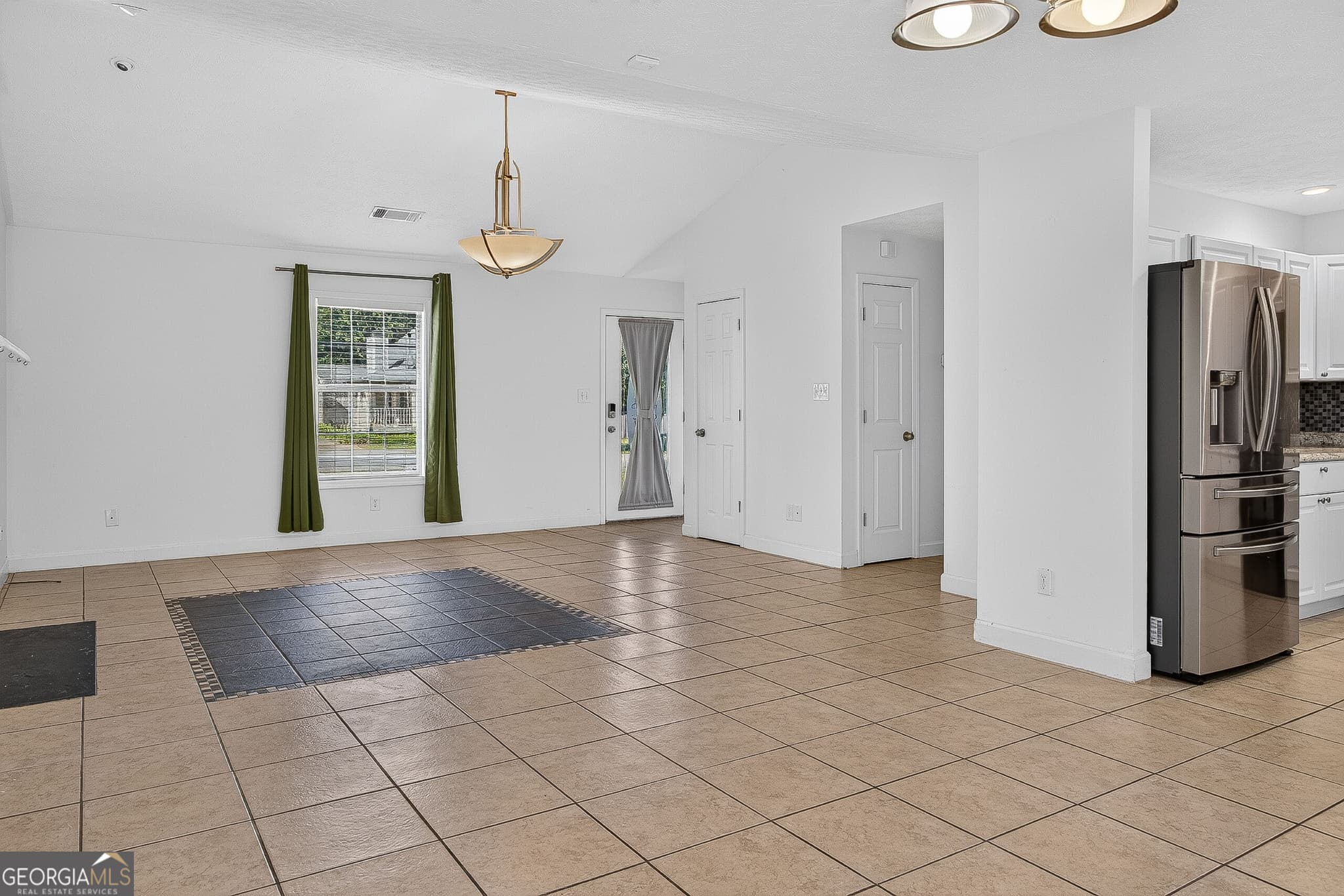 3 bedroom, 2 bathroom, 1,435 sq ft single family residence for sale at 932 Century Oak Drive, Winder, GA 30680 — photo 6