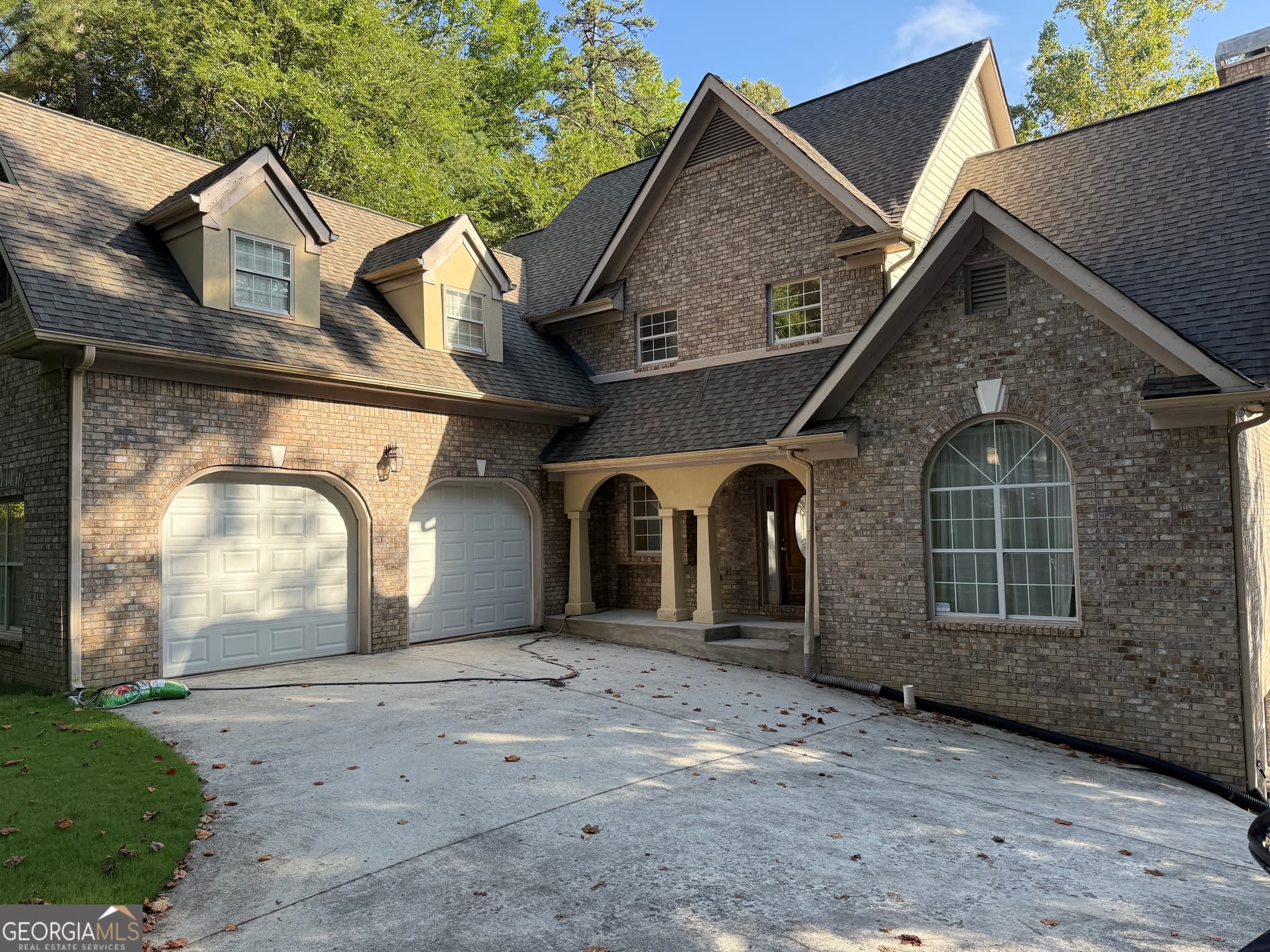 5 bedroom, 4.5 bathroom, 4,004 sq ft single family residence for sale at 3150 Haverhill Cove, Conyers, GA 30012 — photo 2