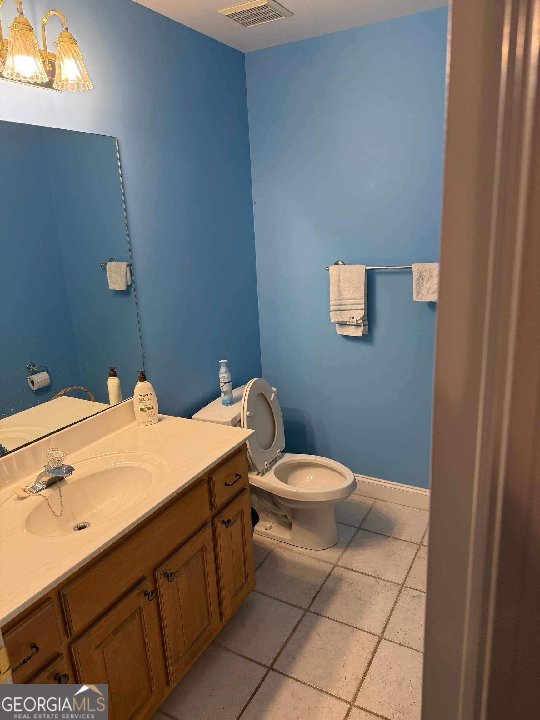 5 bedroom, 4.5 bathroom, 4,004 sq ft single family residence for sale at 3150 Haverhill Cove, Conyers, GA 30012 — photo 9