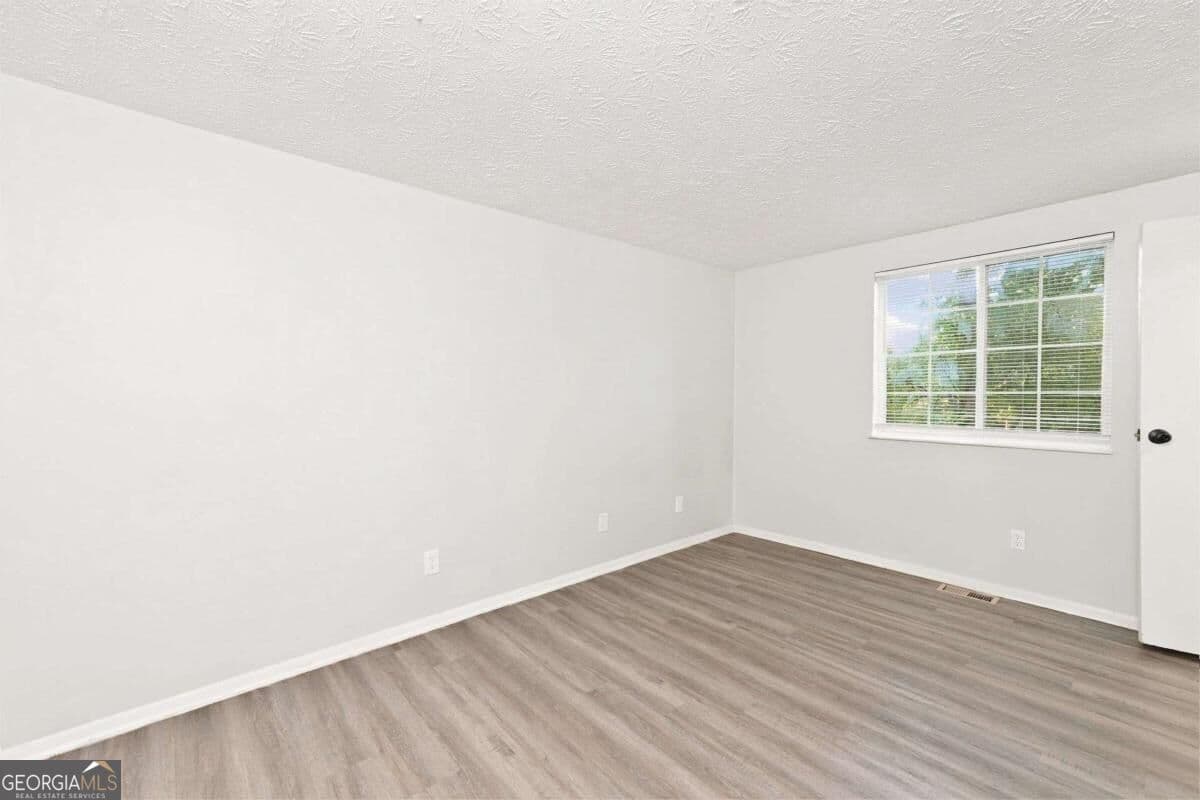 3 bedroom, 3 bathroom single family residence for rent at 5131 Rockborough Trail, Norcross, GA 30071 for $2,355 a month — photo 7