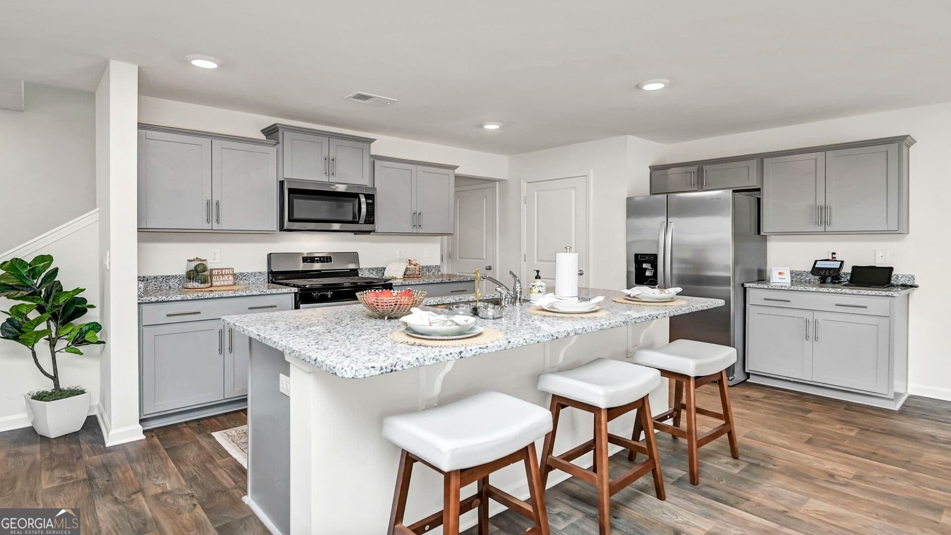 4 bedroom, 2.5 bathroom, 1,927 sq ft single family residence for sale at 5445 Brightwater Street, South Fulton, GA 30349 — photo 2