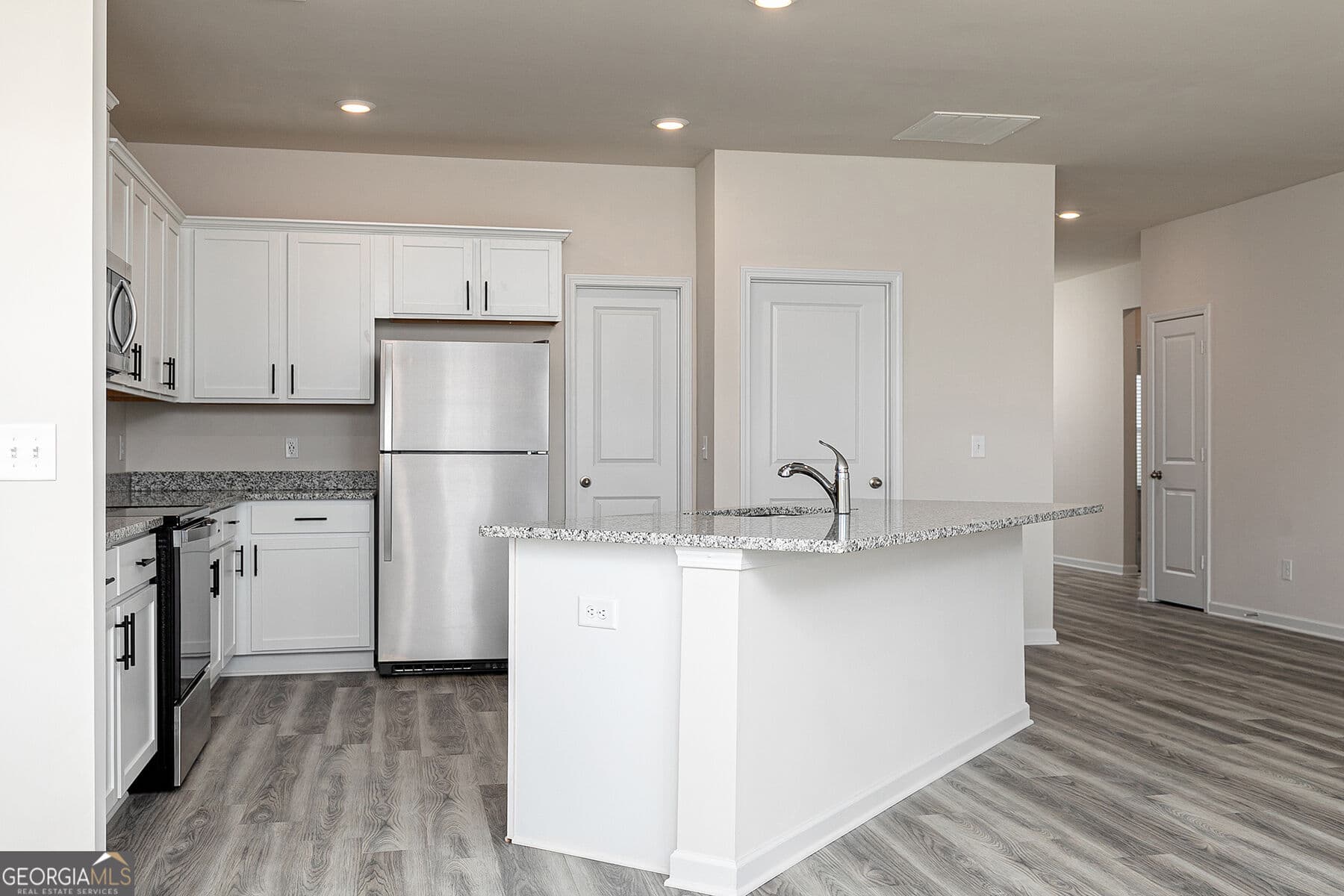 3 bedroom, 2 bathroom, 1,601 sq ft single family residence for sale at 130 Howell Drive, Villa Rica, GA 30180 — photo 8
